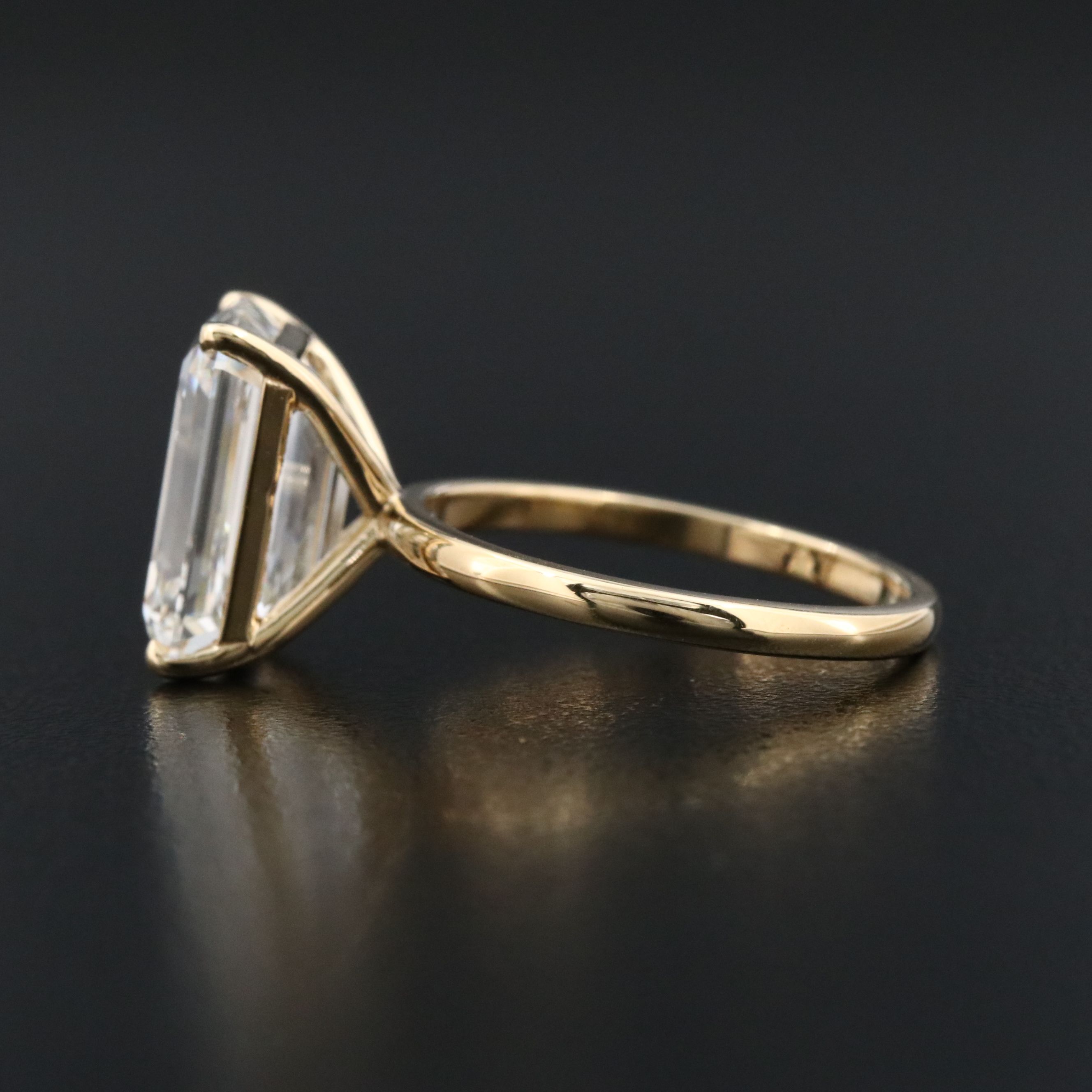 18K 7.17 CT Lab Grown Diamond Solitaire Ring with IGI Report