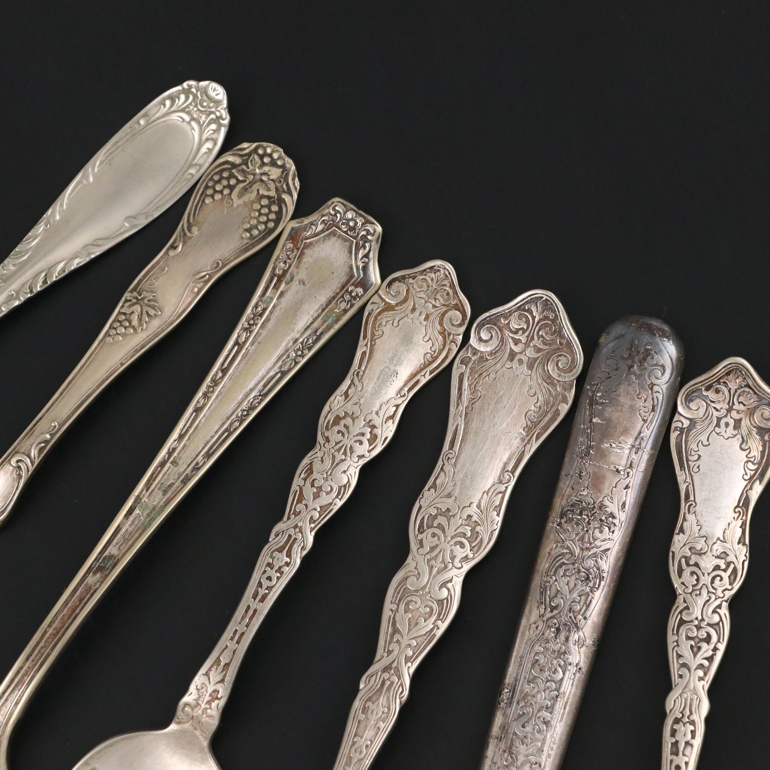 International "Alhambra" Silver Plate Flatware and Others in Wooden Case