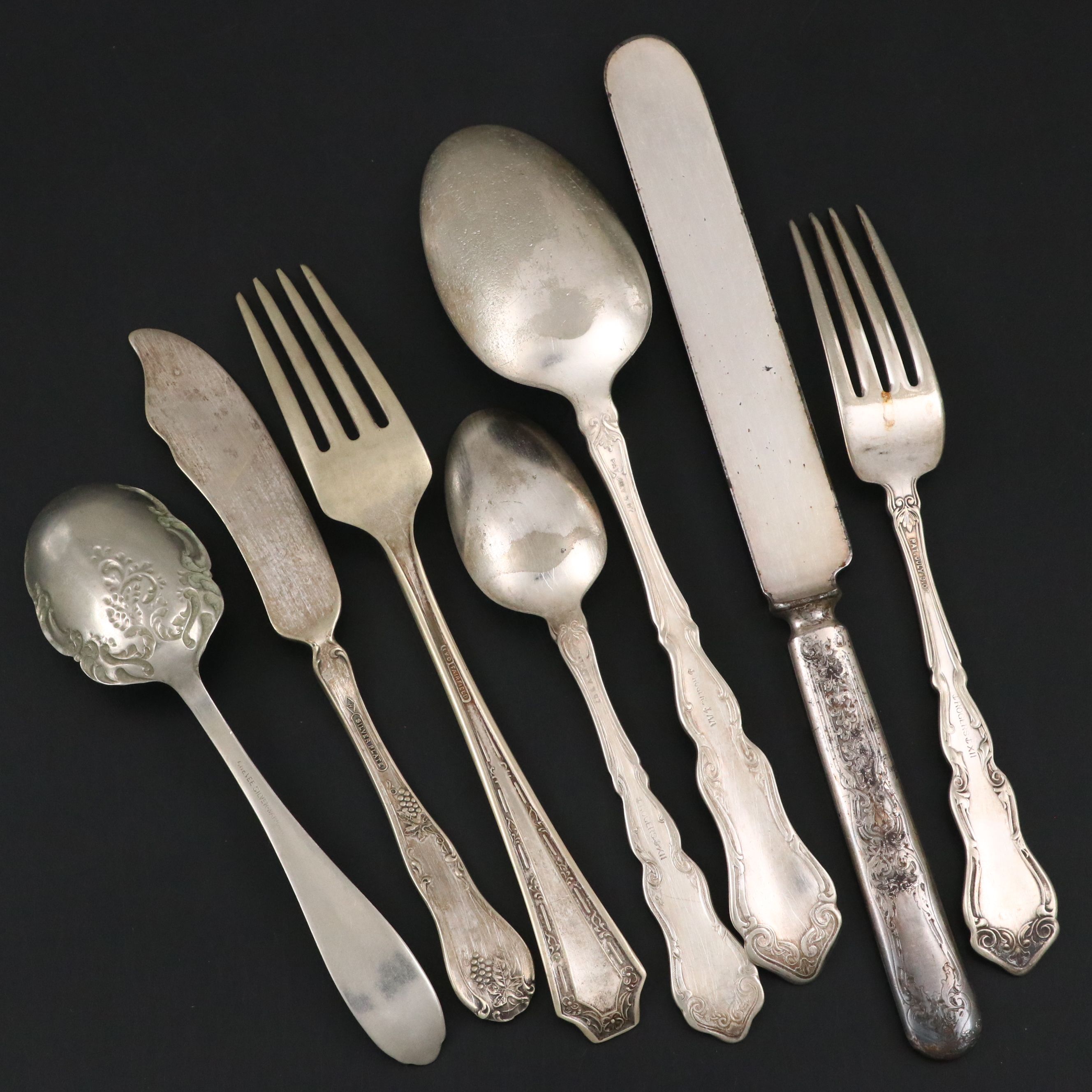 International "Alhambra" Silver Plate Flatware and Others in Wooden Case