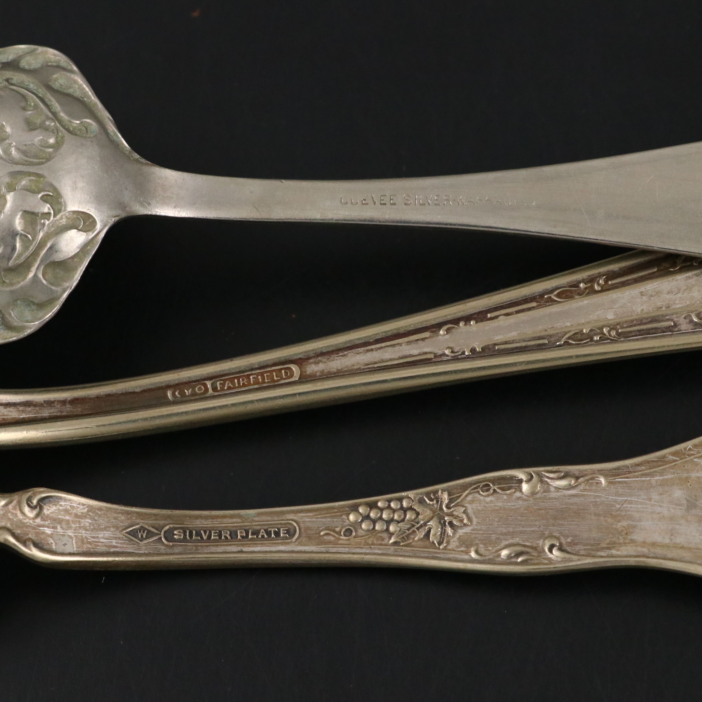 International "Alhambra" Silver Plate Flatware and Others in Wooden Case