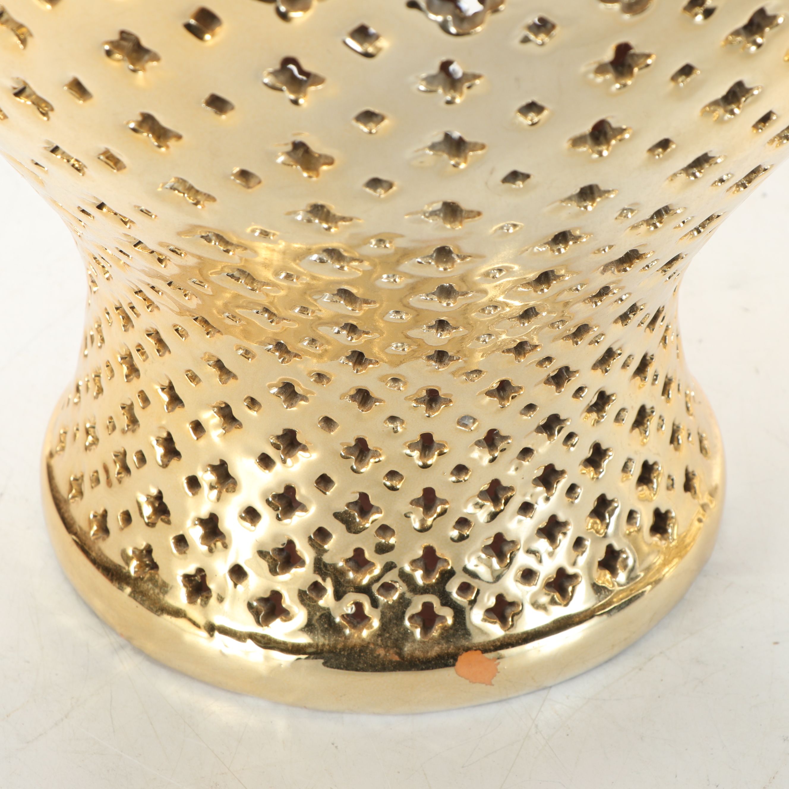 Gallerie Z Gold Lacquered Reticulated Ceramic Ginger Jars