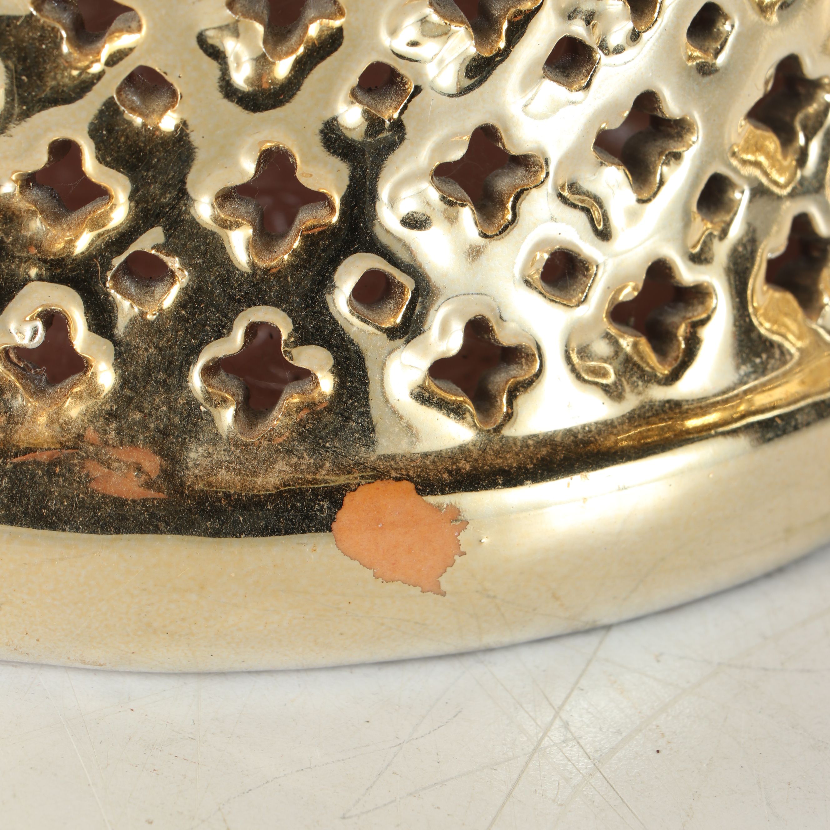 Gallerie Z Gold Lacquered Reticulated Ceramic Ginger Jars