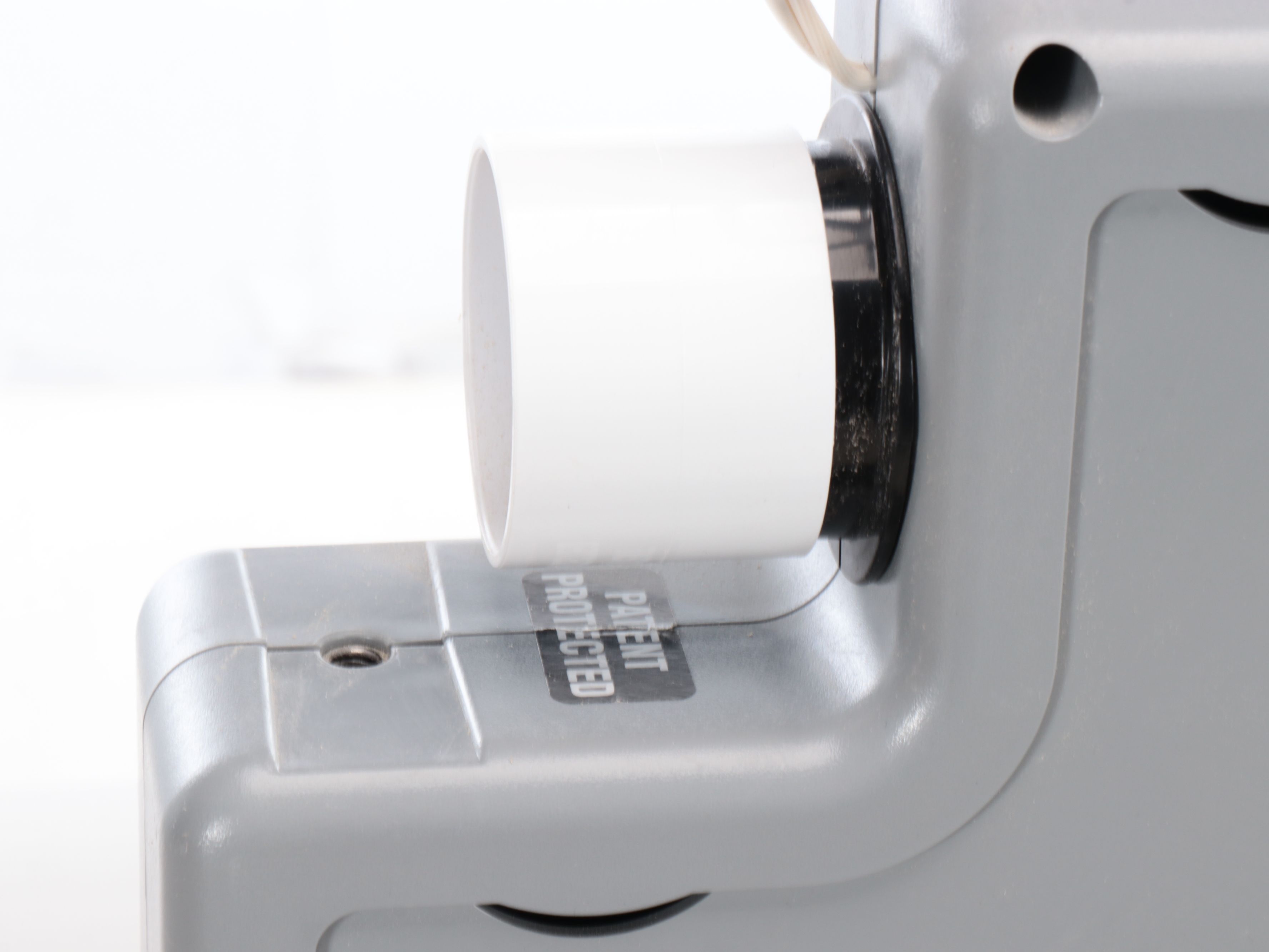 Vroom Cabinet Vacuum