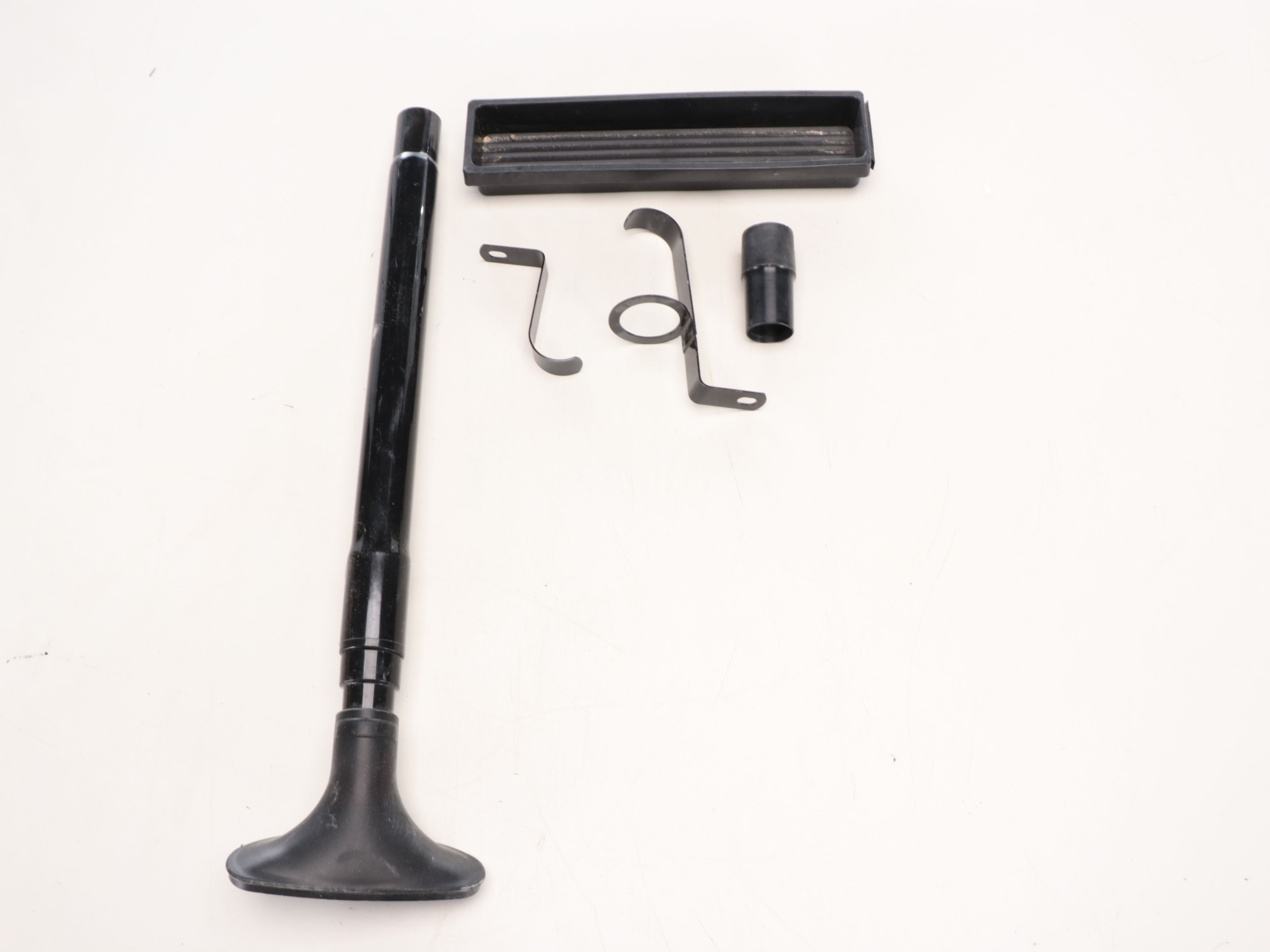 Vroom Cabinet Vacuum