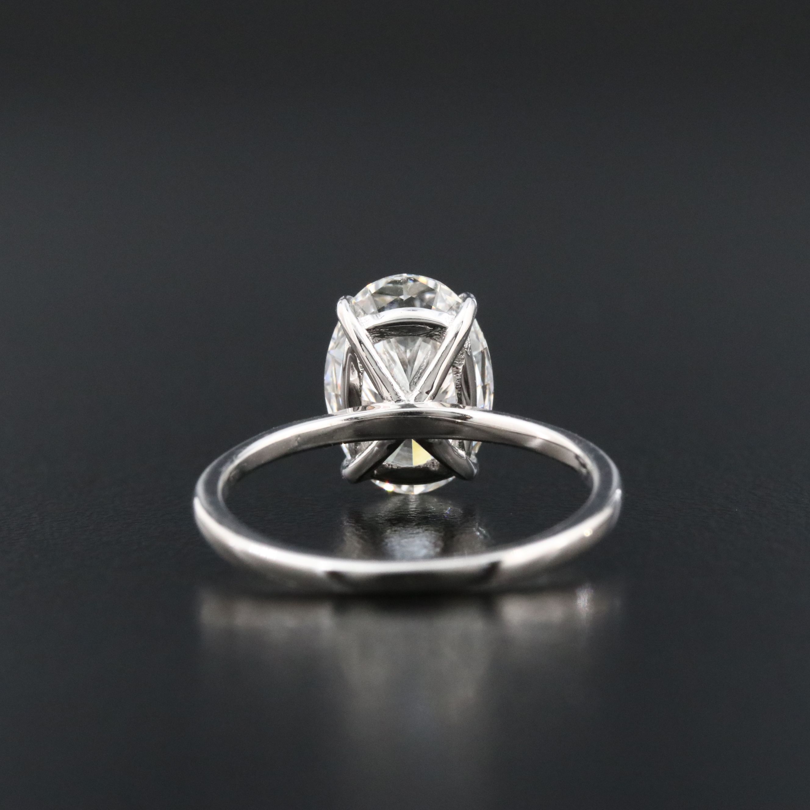 18K 3.01 CT Lab Grown Diamond Ring with IGI Report