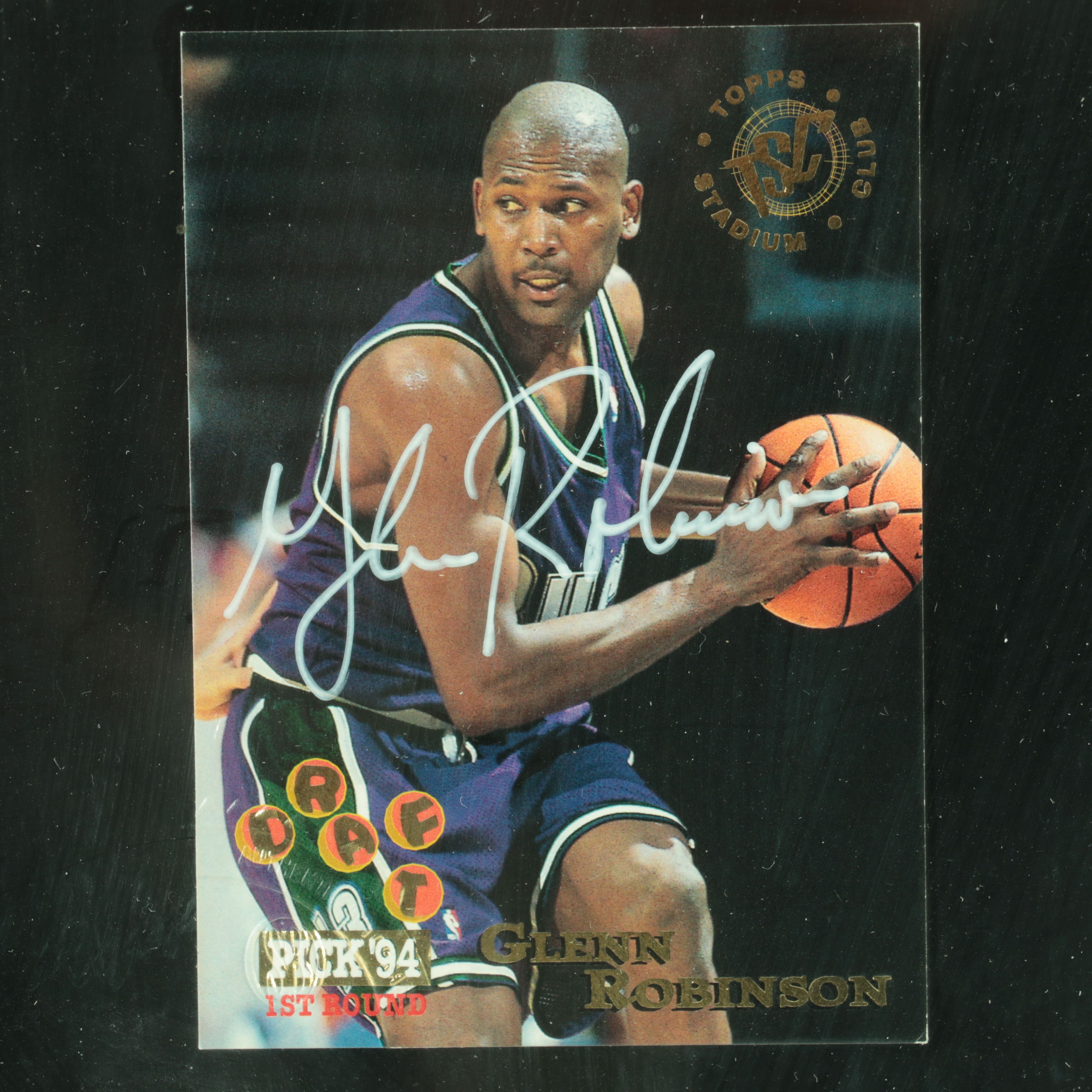 Ten Signatures of Sports Stars, Including Barry Bonds, John Wooden, Joe Montana