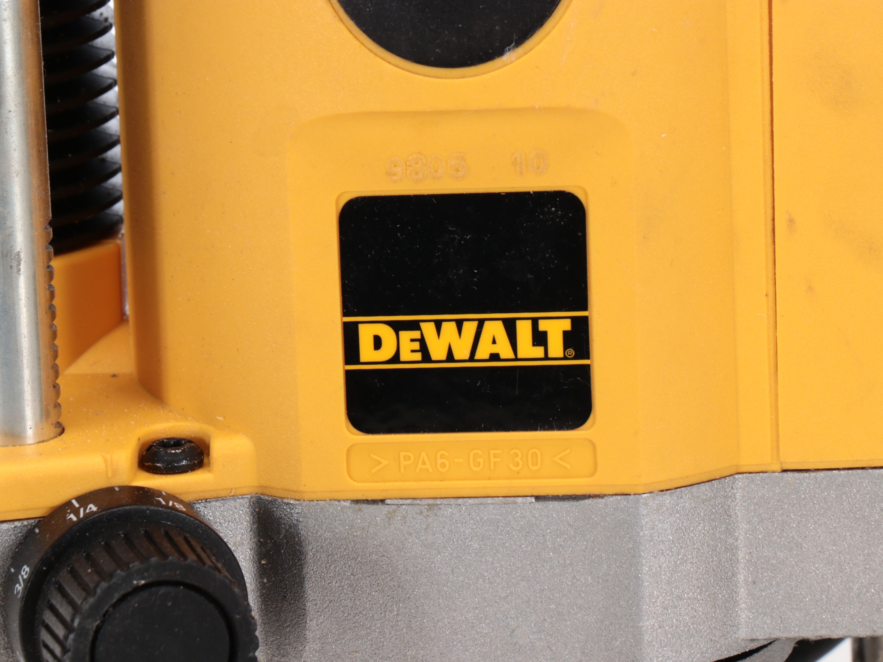DeWalt DW621 Electronic Plunge Router with Black & Decker Bits