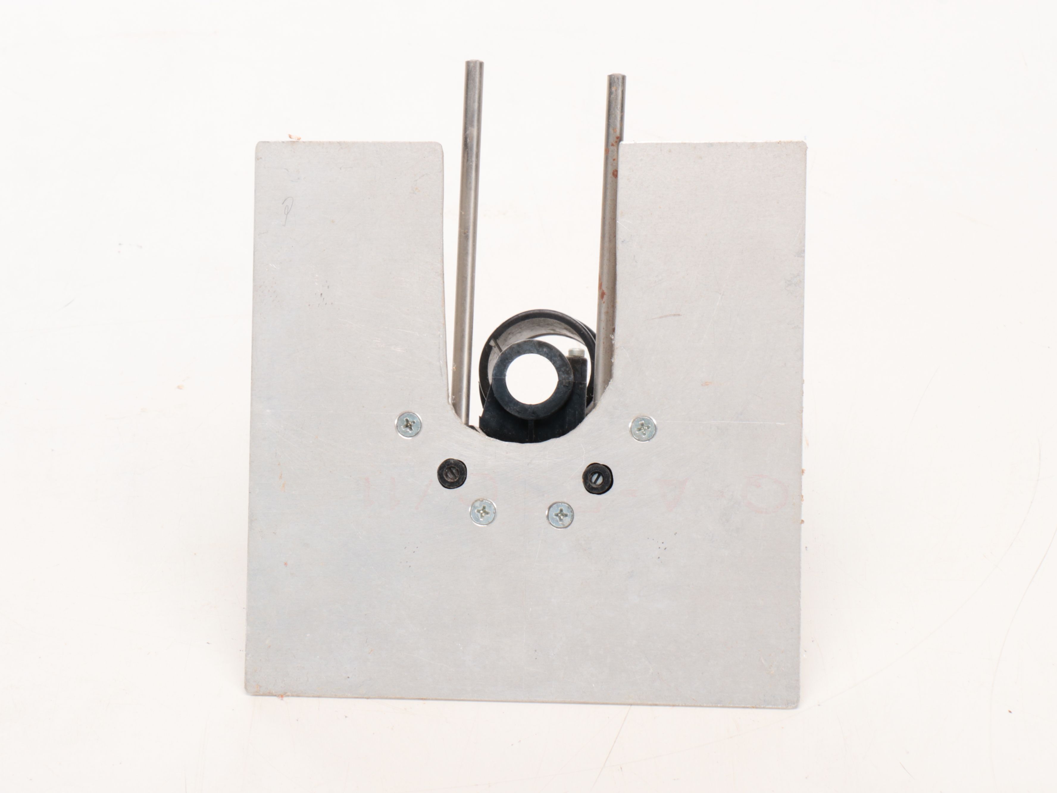 DeWalt DW621 Electronic Plunge Router with Black & Decker Bits