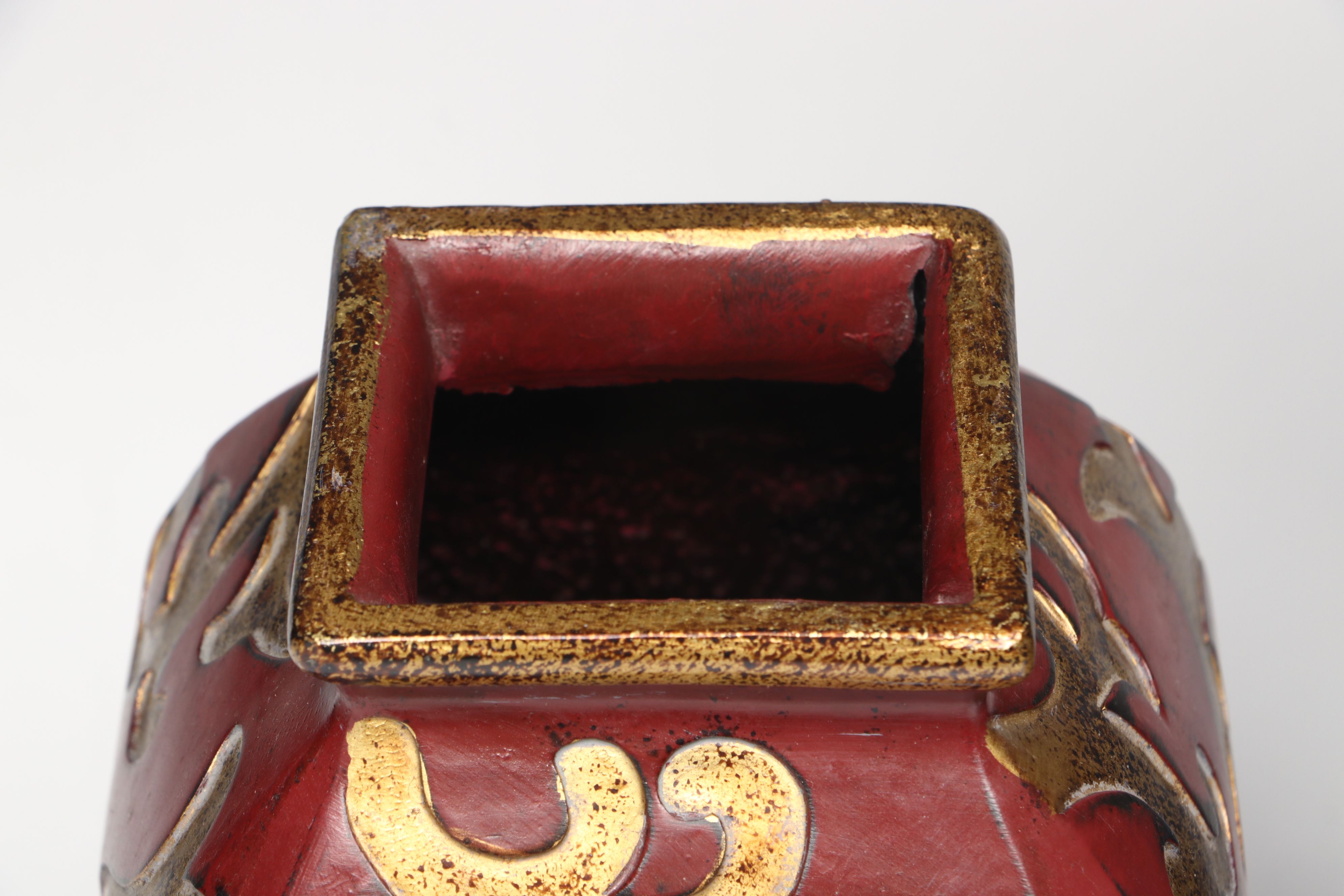 Gunmetal Glaze Bottleneck Vase with Wooden Centerpiece Bowl and More