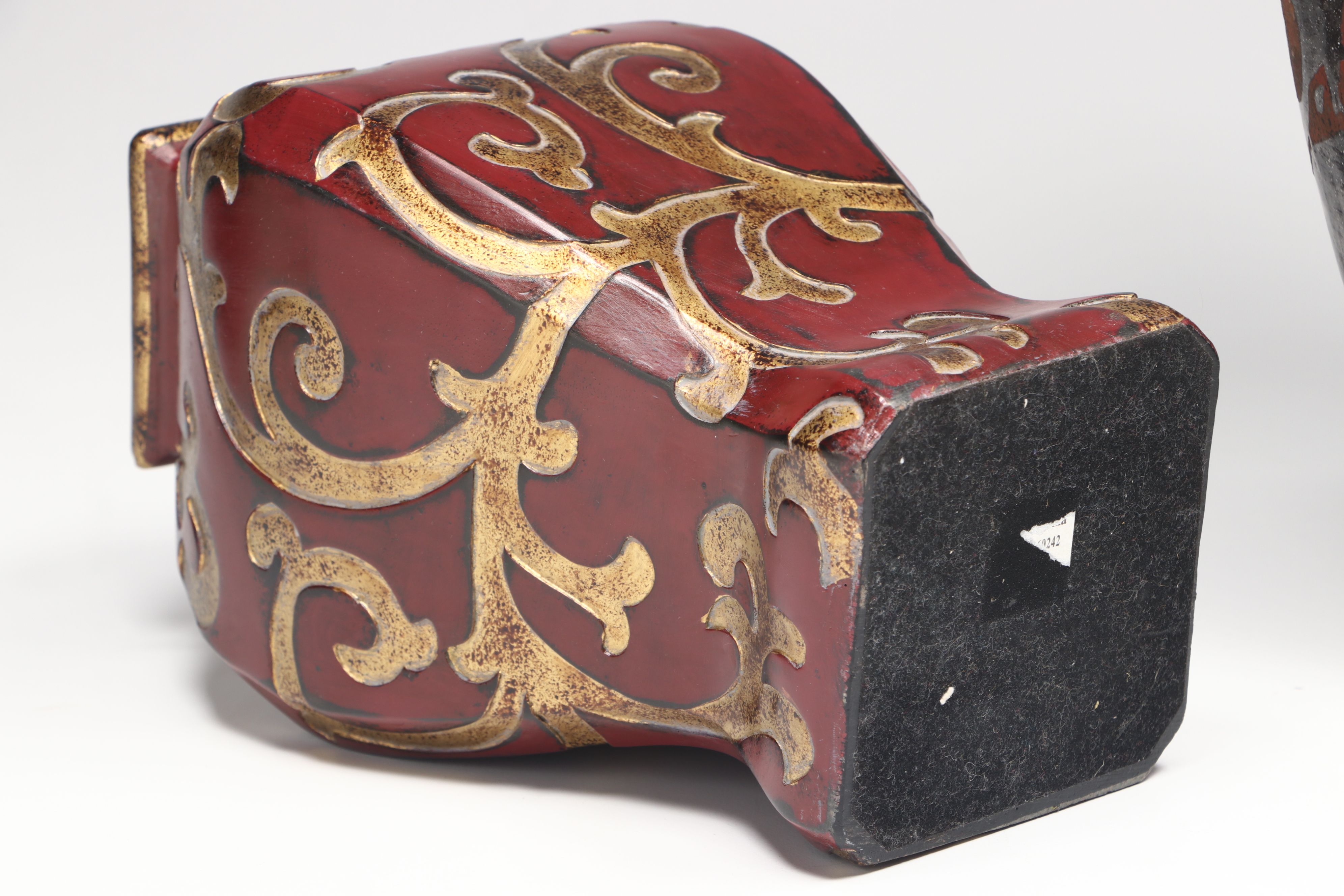 Gunmetal Glaze Bottleneck Vase with Wooden Centerpiece Bowl and More