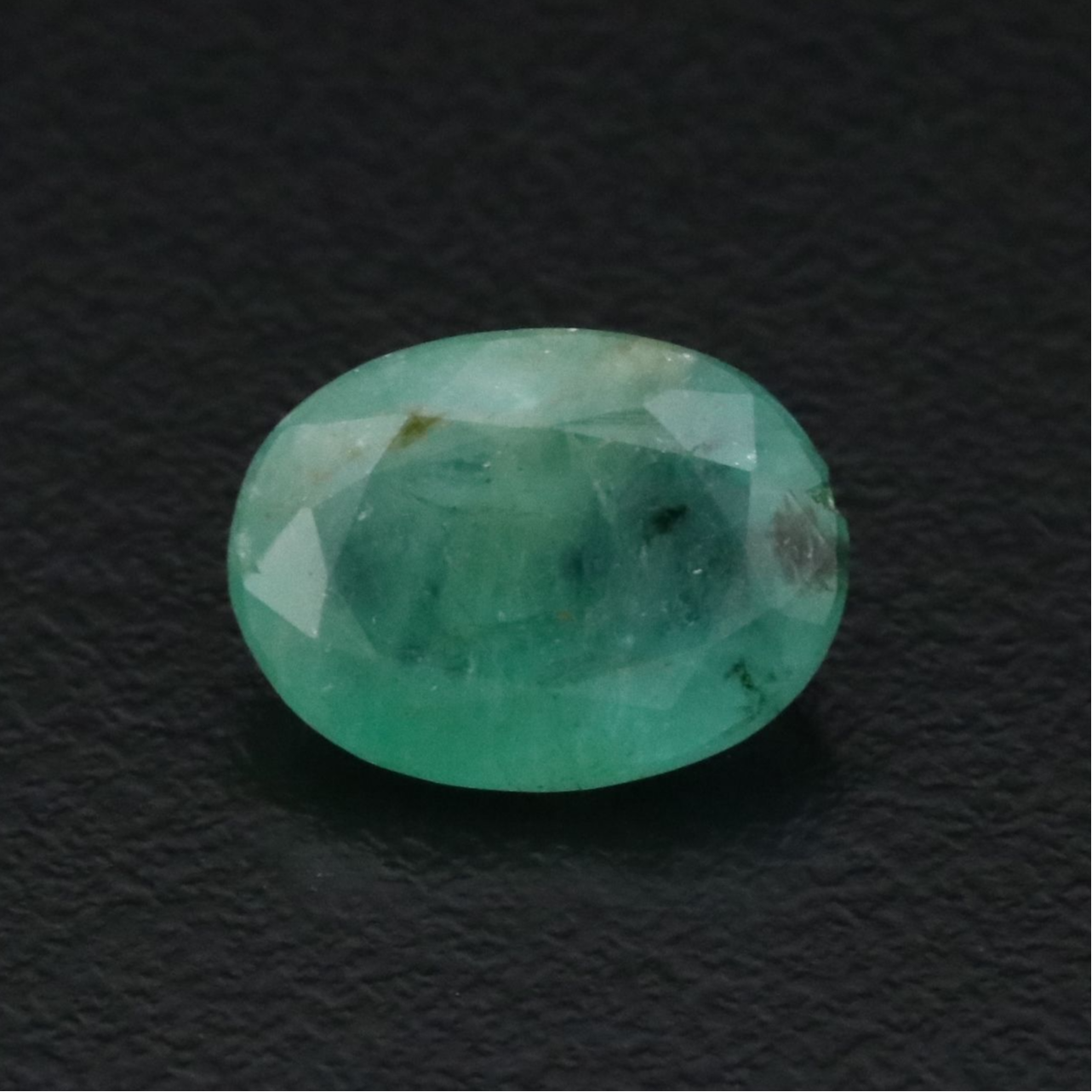 Loose 2.77 CT Emerald