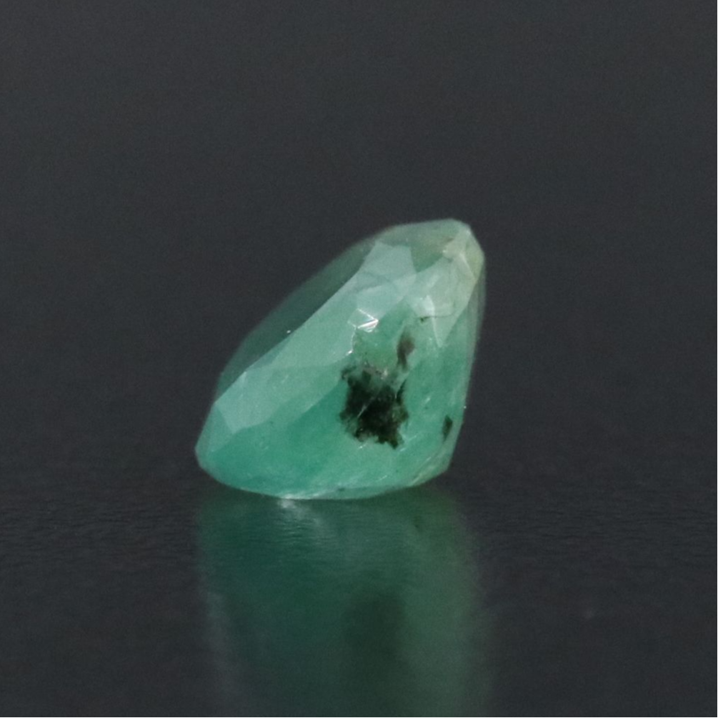 Loose 2.77 CT Emerald