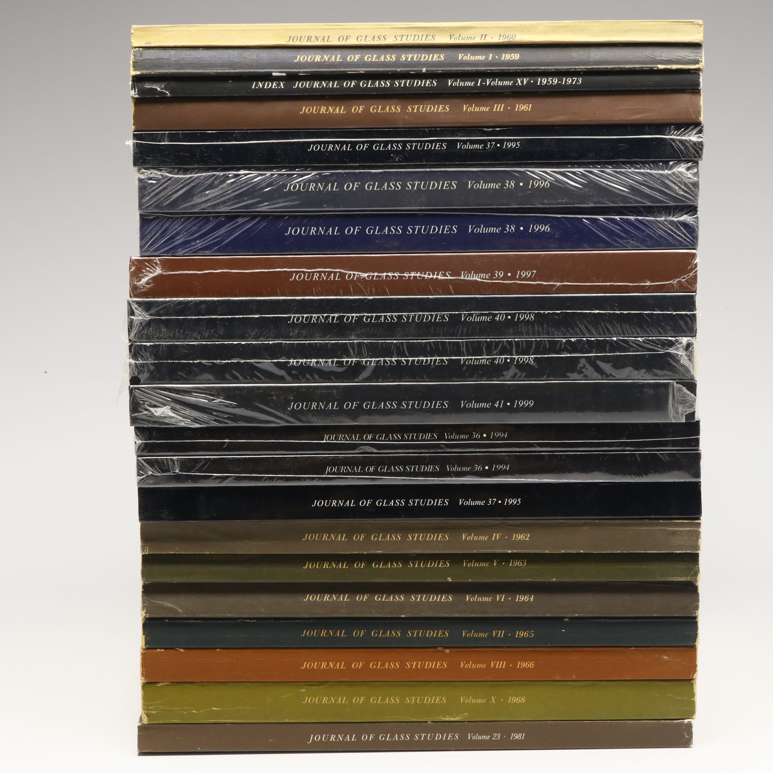 Journal of Glass Studies Publications Collection