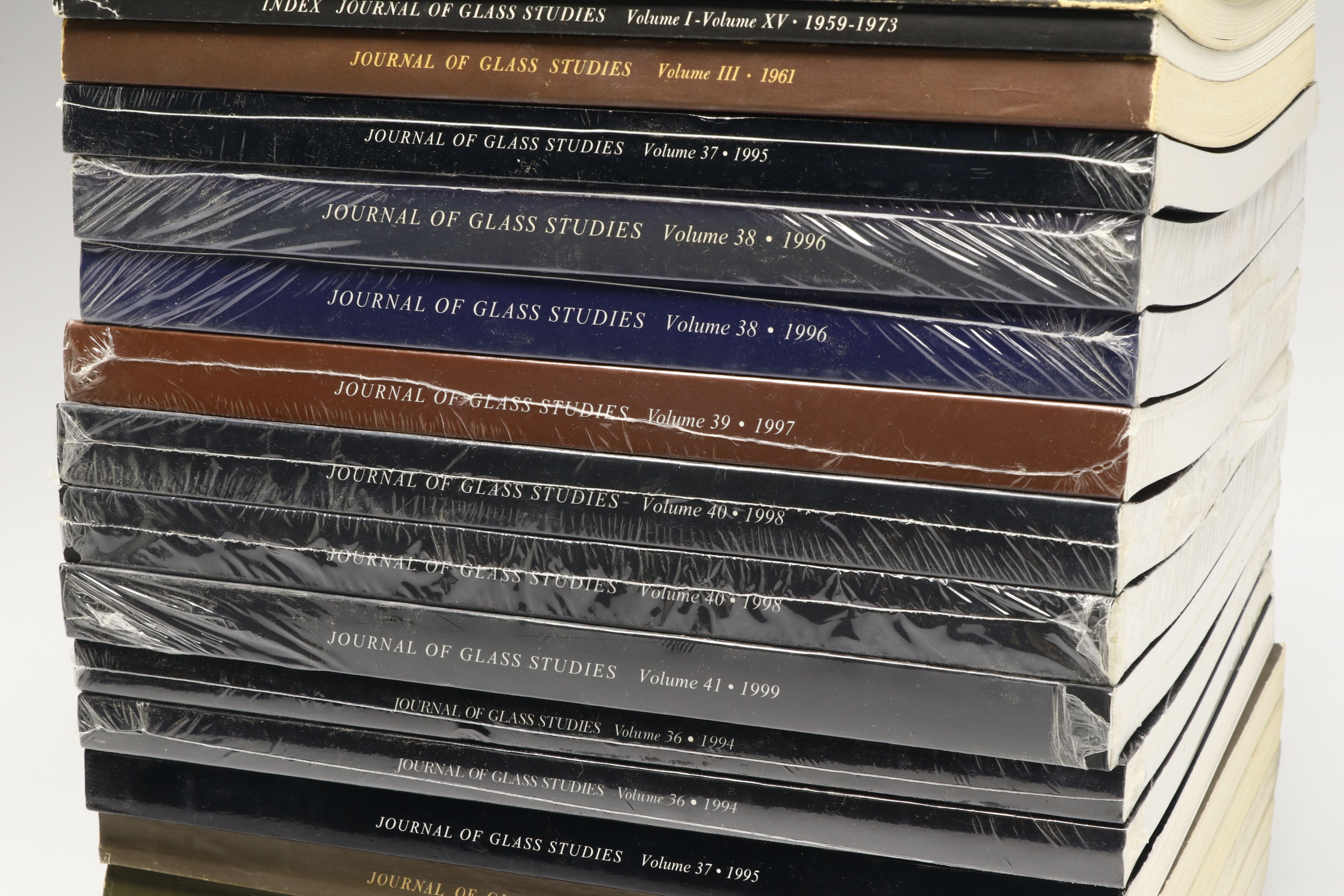 Journal of Glass Studies Publications Collection