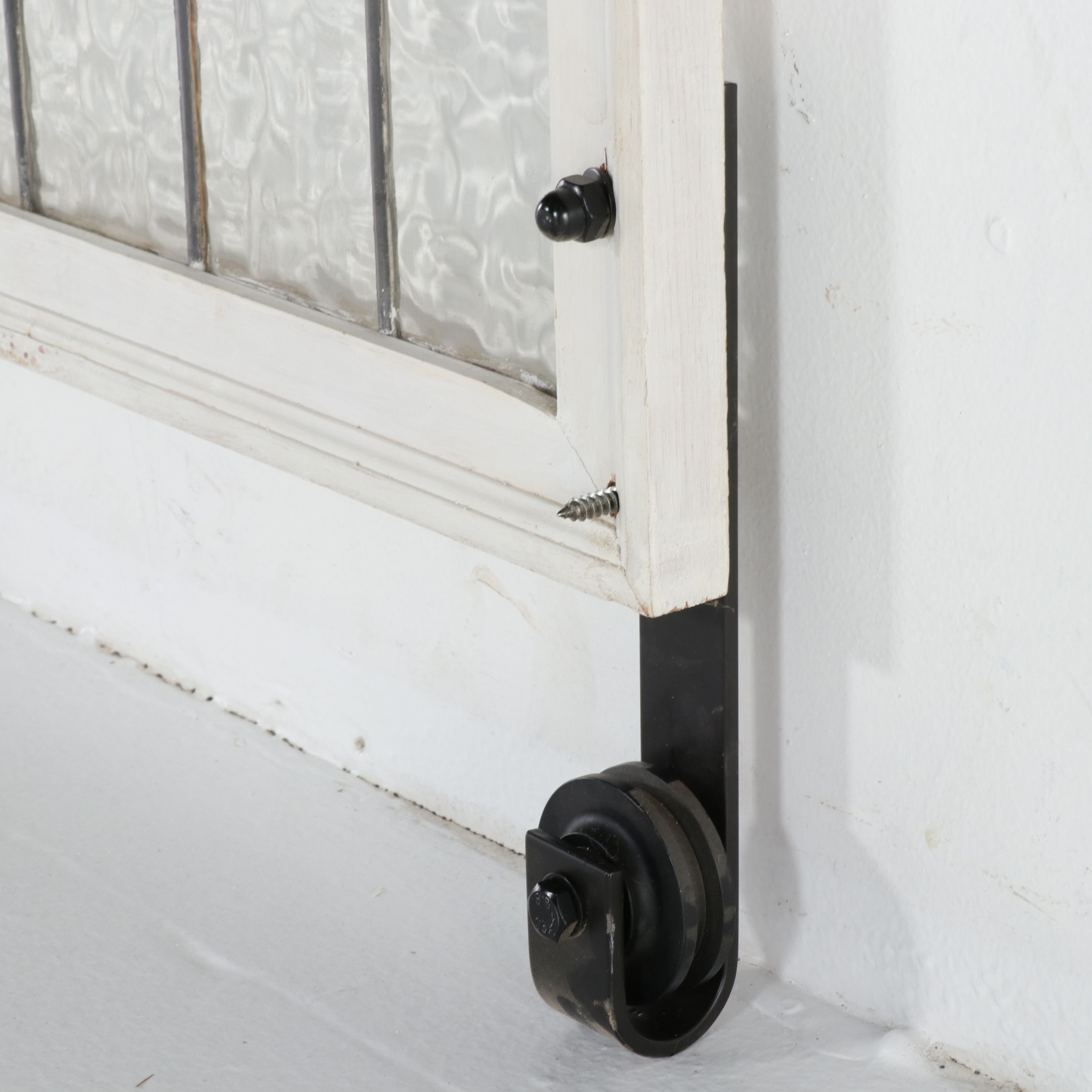 Stained Glass Jack-in-the-Pulpit Window Pane with Rollers