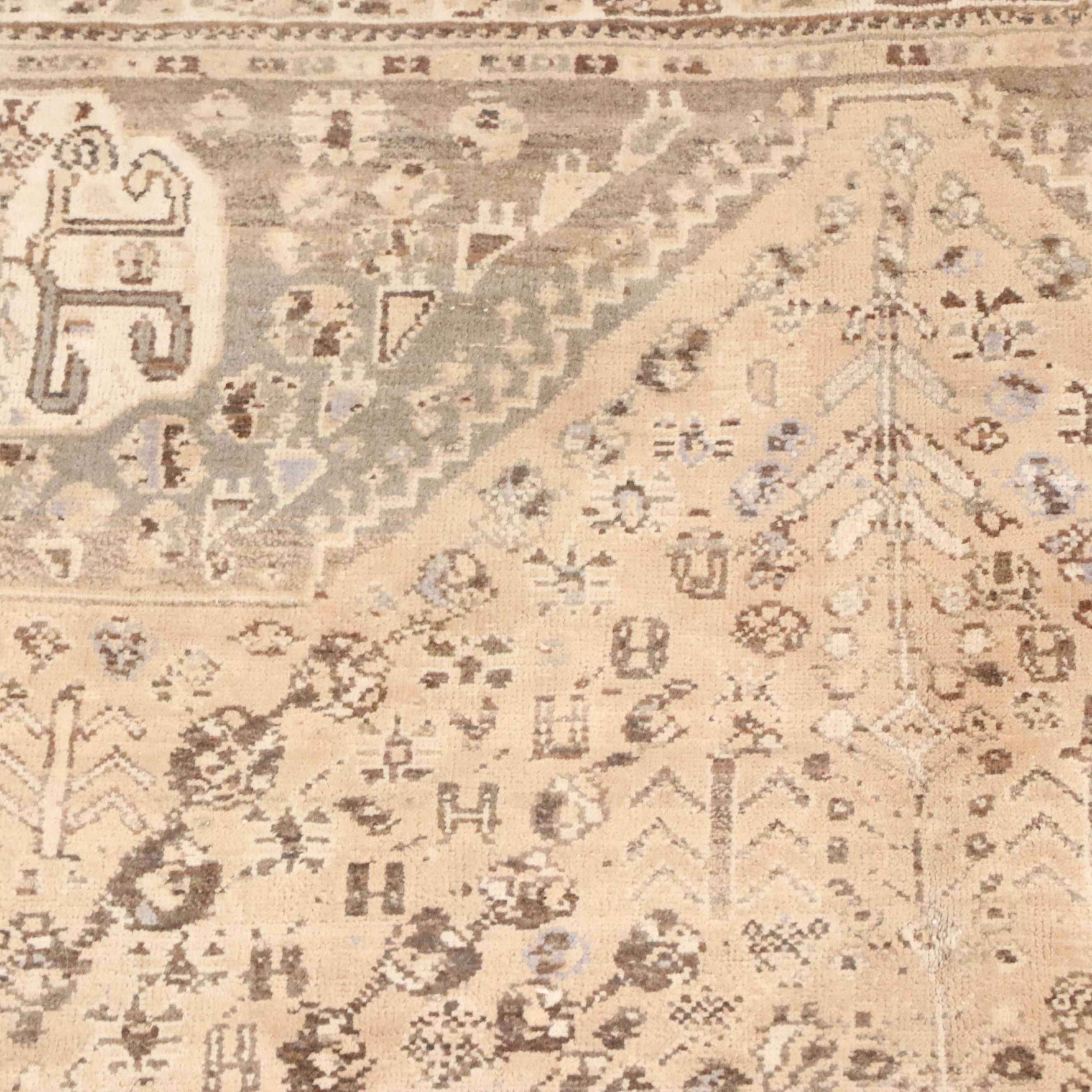 4'4 x 7'6 Hand-Knotted Persian Qashqai Area Rug