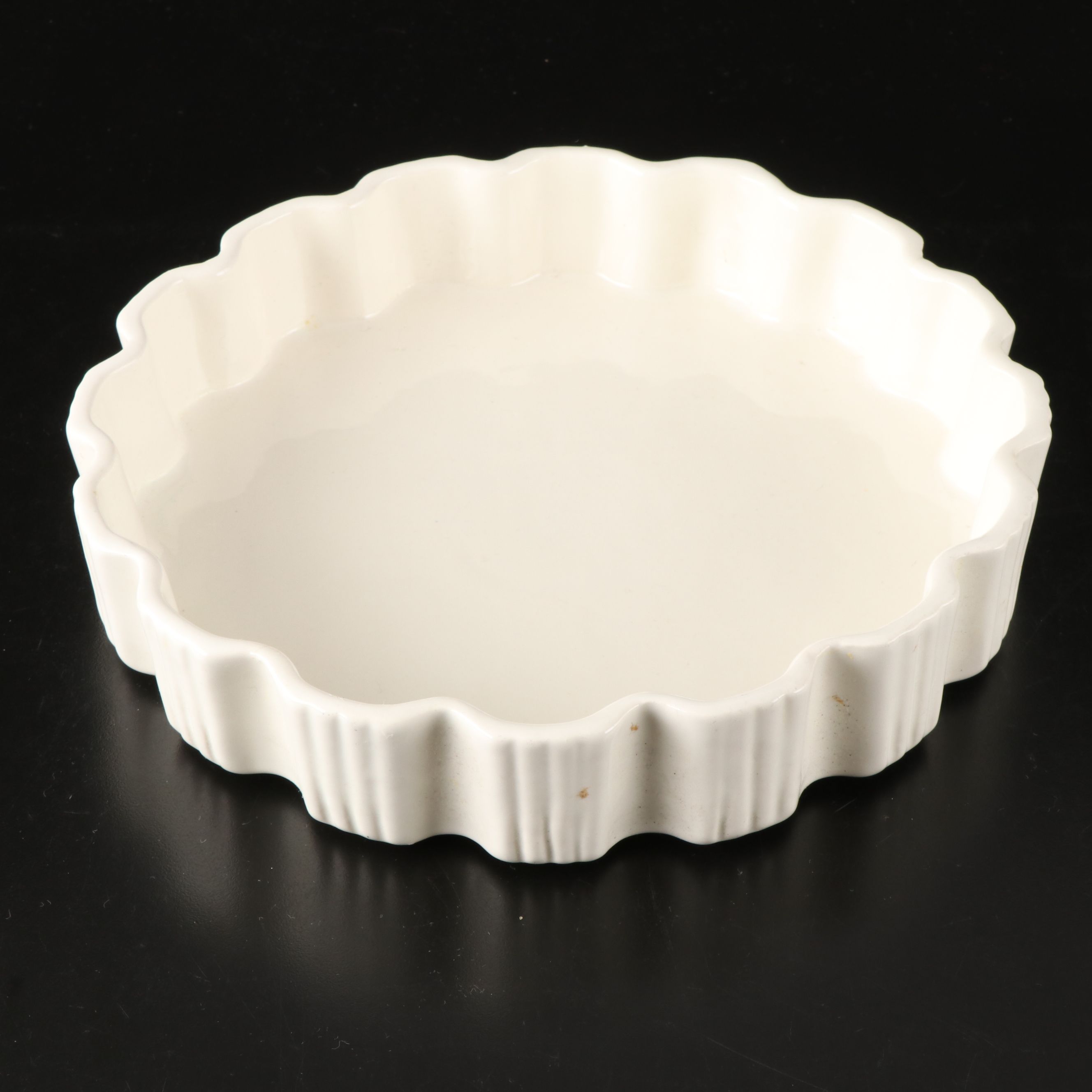 Ceramic Ramekins, Cake and Pie Pans, Pot, and More Bakeware