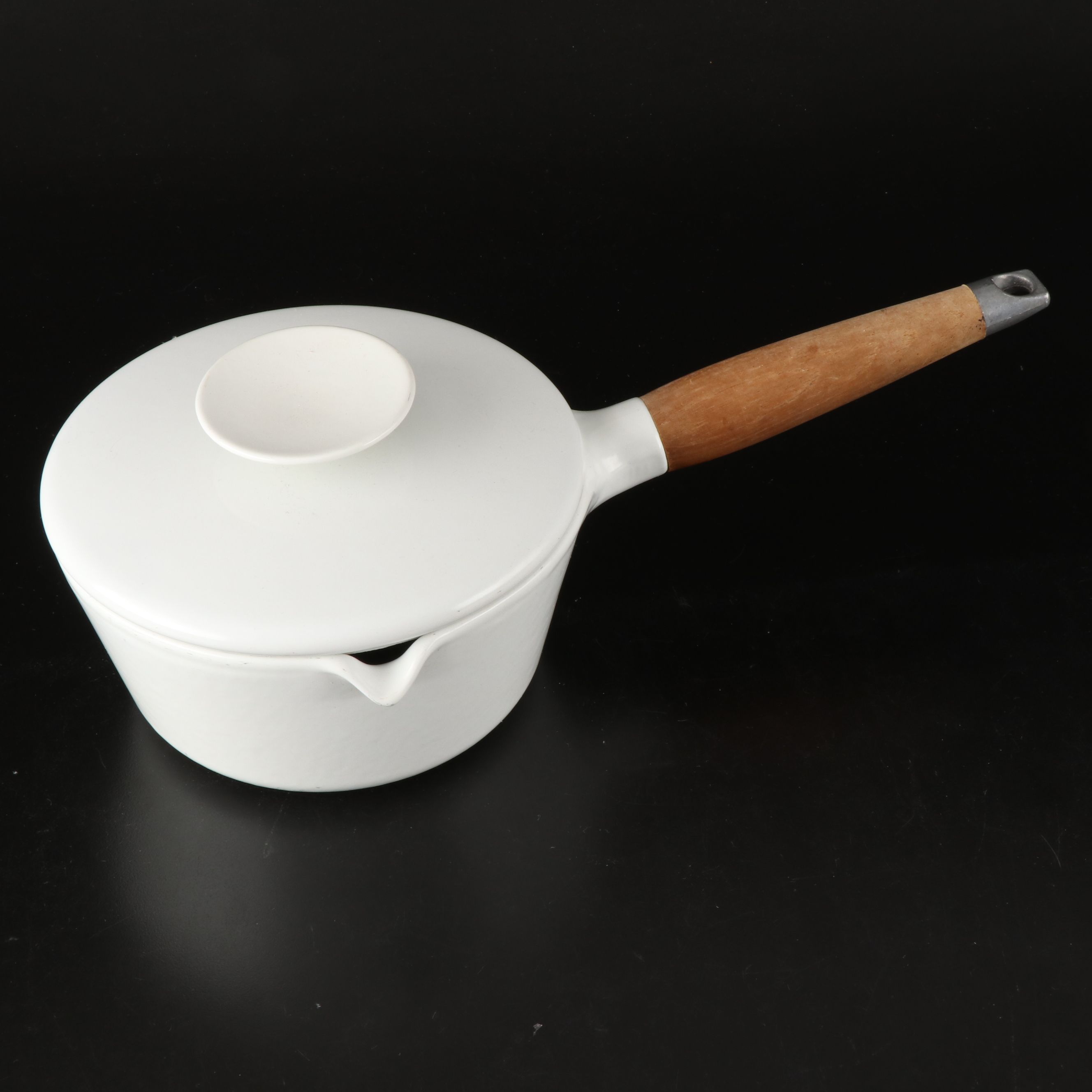 Ceramic Ramekins, Cake and Pie Pans, Pot, and More Bakeware