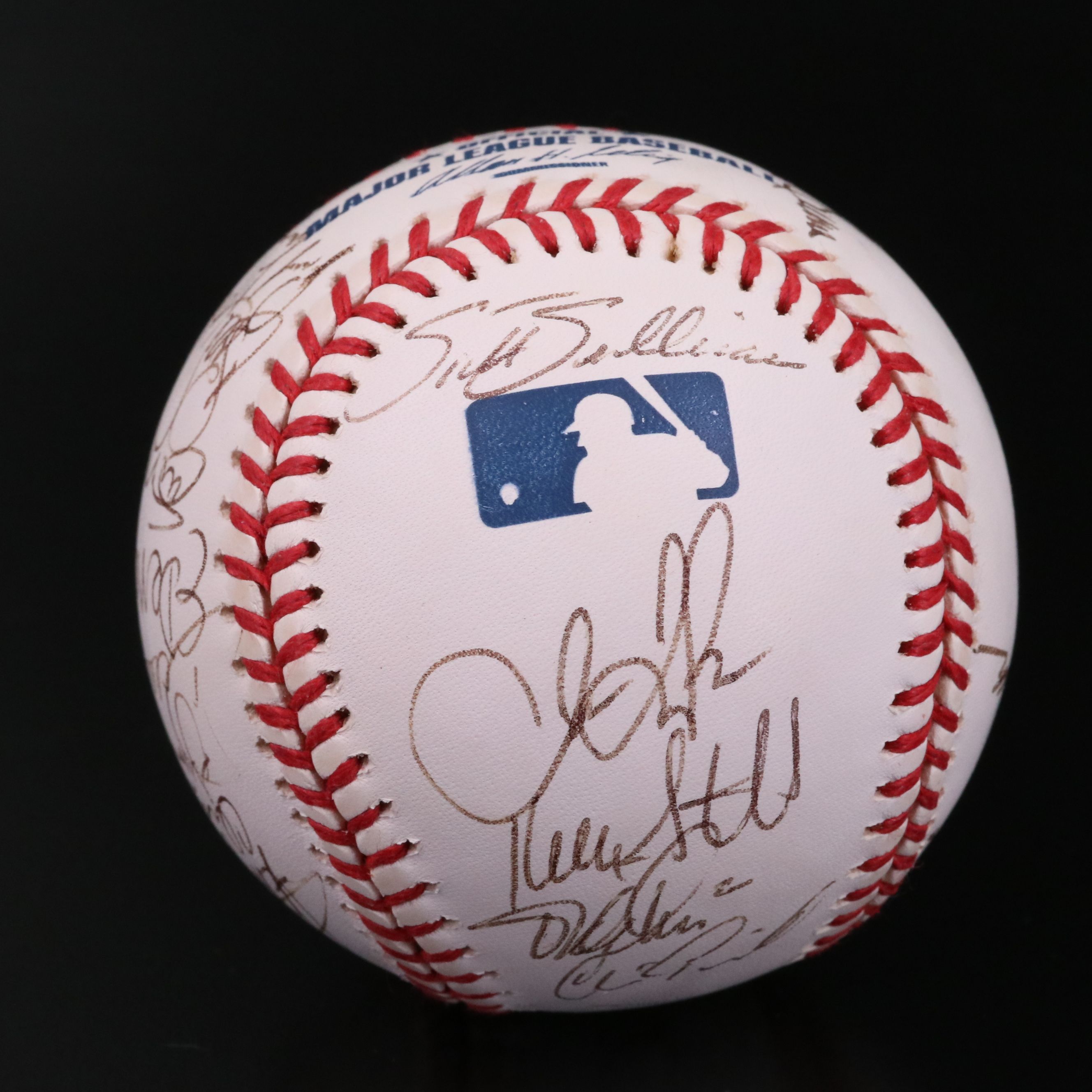 2001 Cincinnati Reds Team Signed Baseball with Bob Boone and More