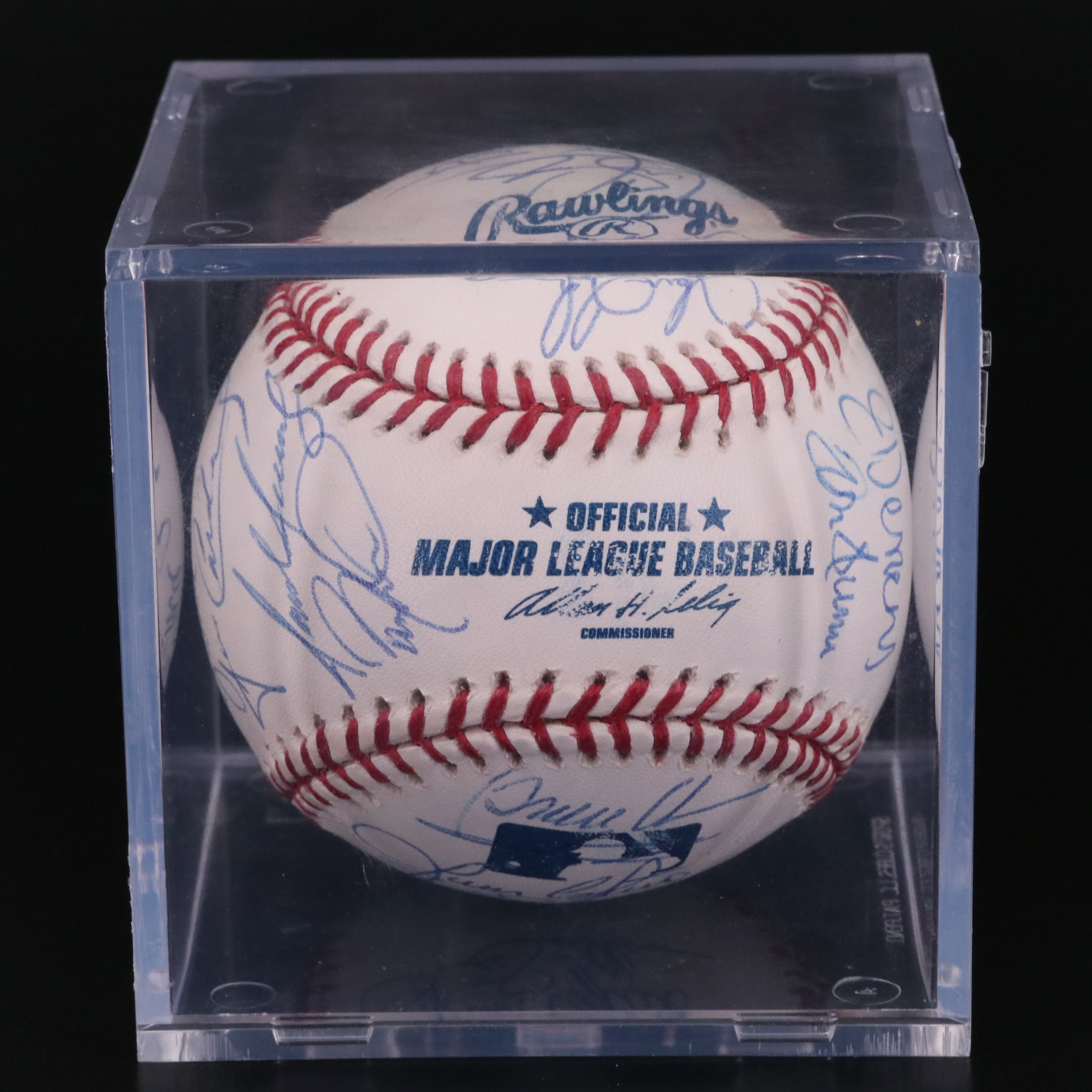 2002 Cincinnati Reds Team Signed Baseball with Sean Casey and Barry Larkin