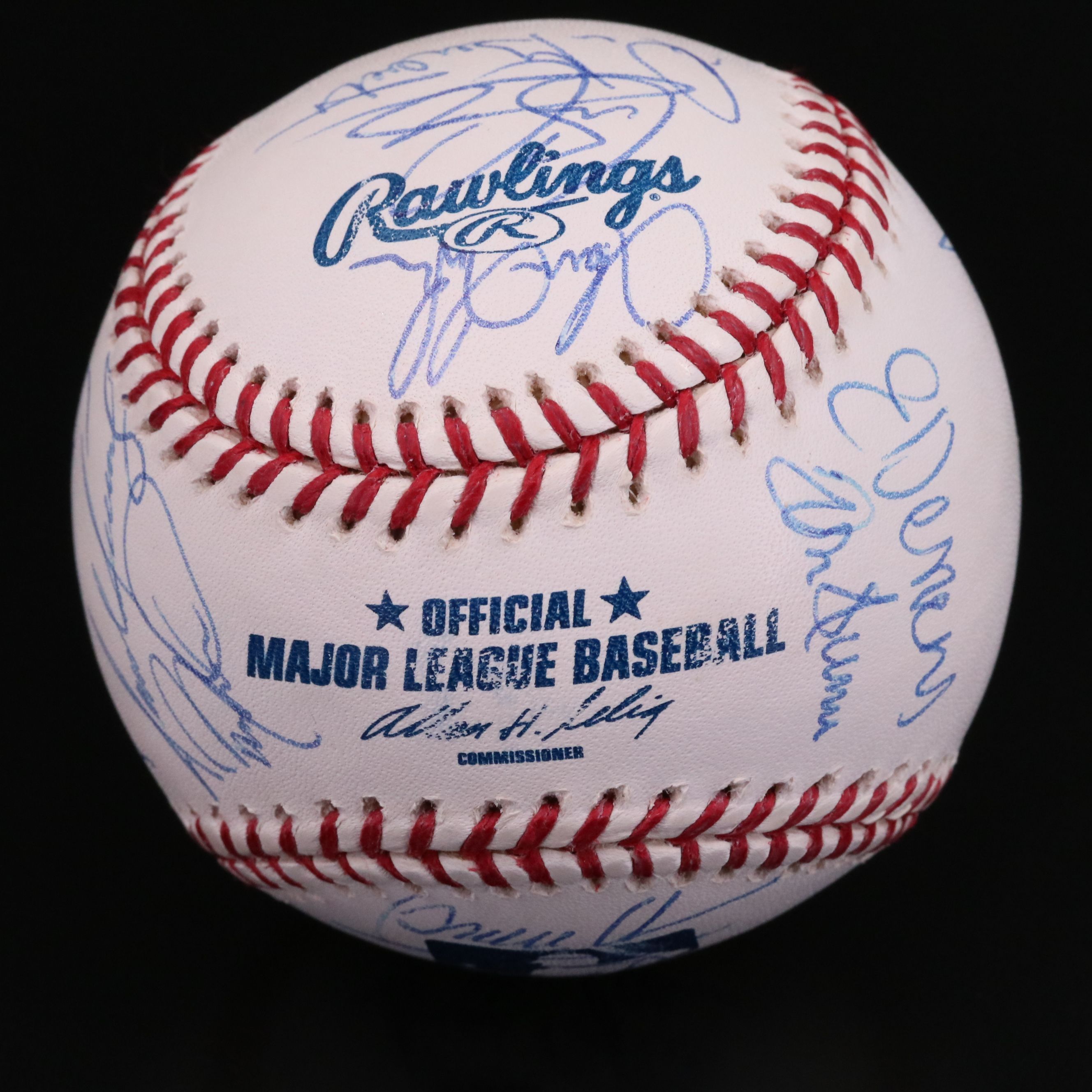 2002 Cincinnati Reds Team Signed Baseball with Sean Casey and Barry Larkin