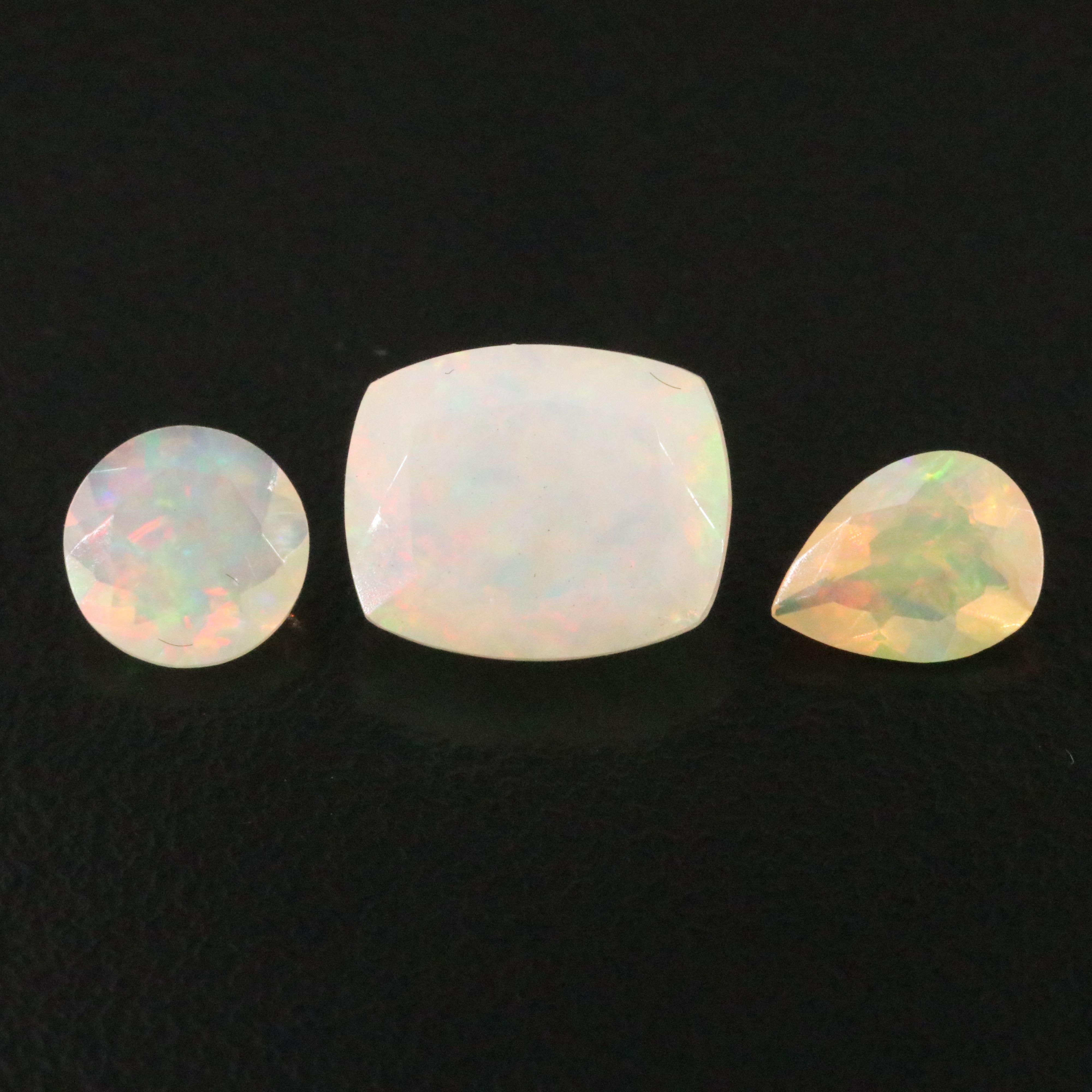 Loose 3.87 CTW Opals
