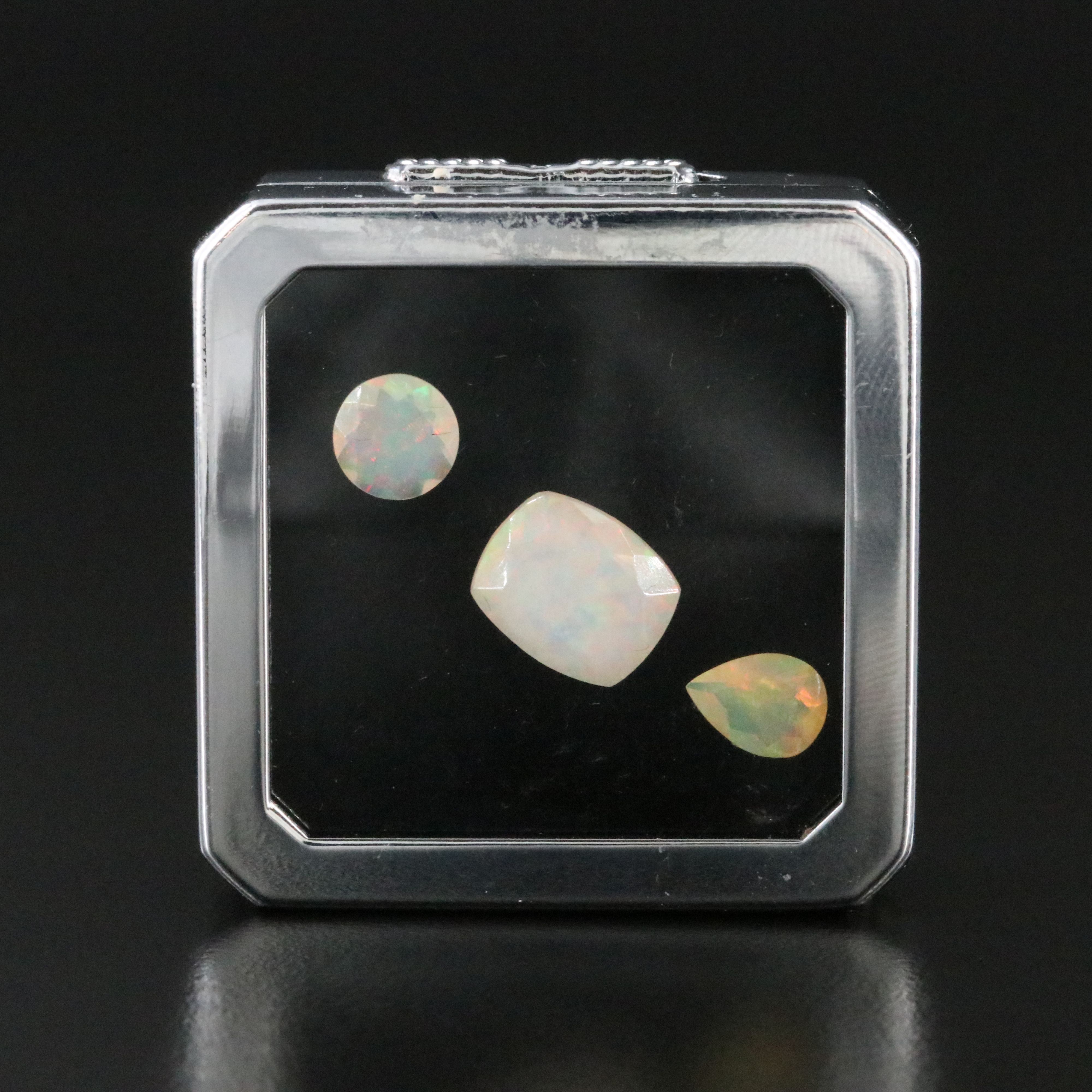 Loose 3.87 CTW Opals