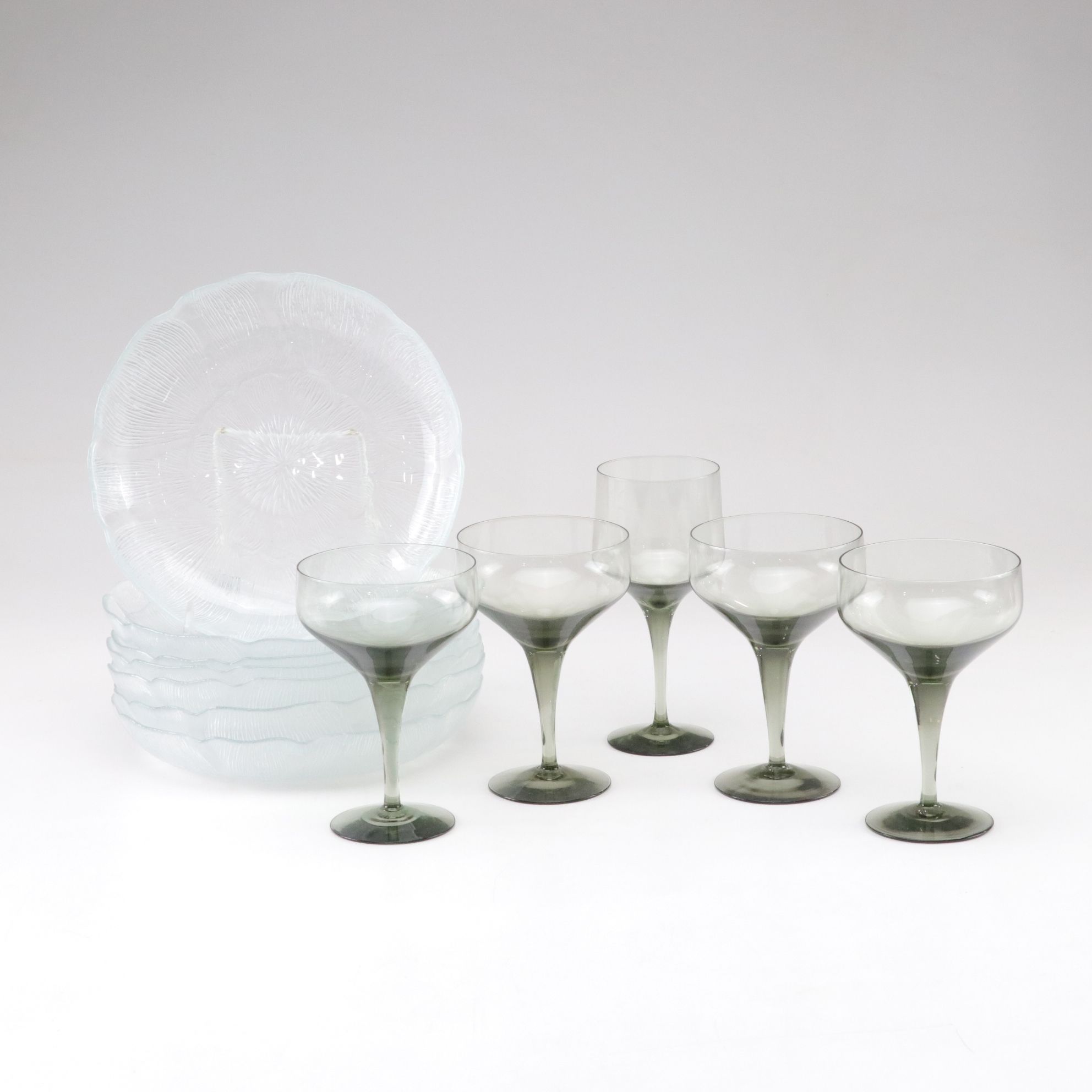 Orrefors "Rhapsody Smoke" Stemware with Arcoroc "Fleur" Glass Plates