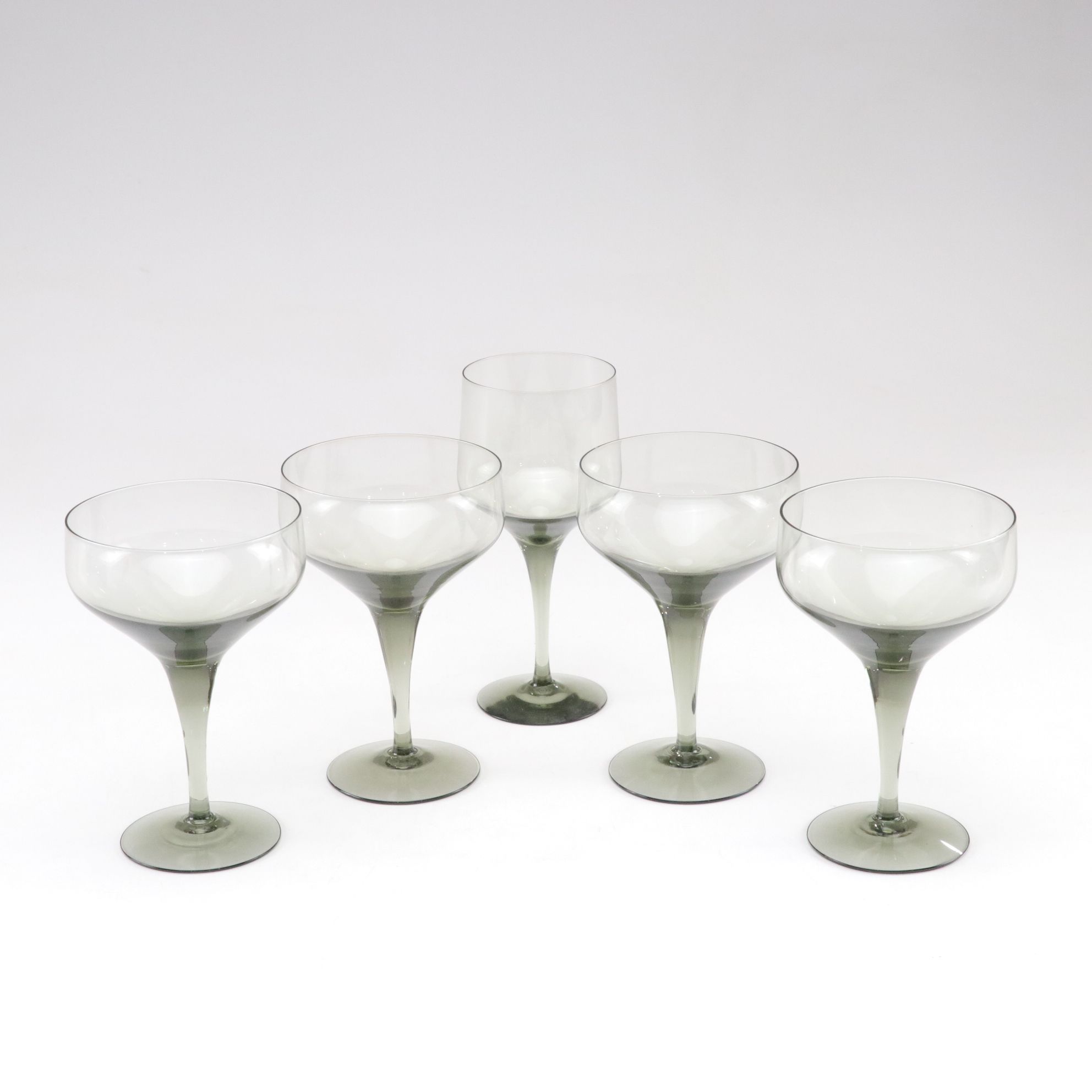 Orrefors "Rhapsody Smoke" Stemware with Arcoroc "Fleur" Glass Plates