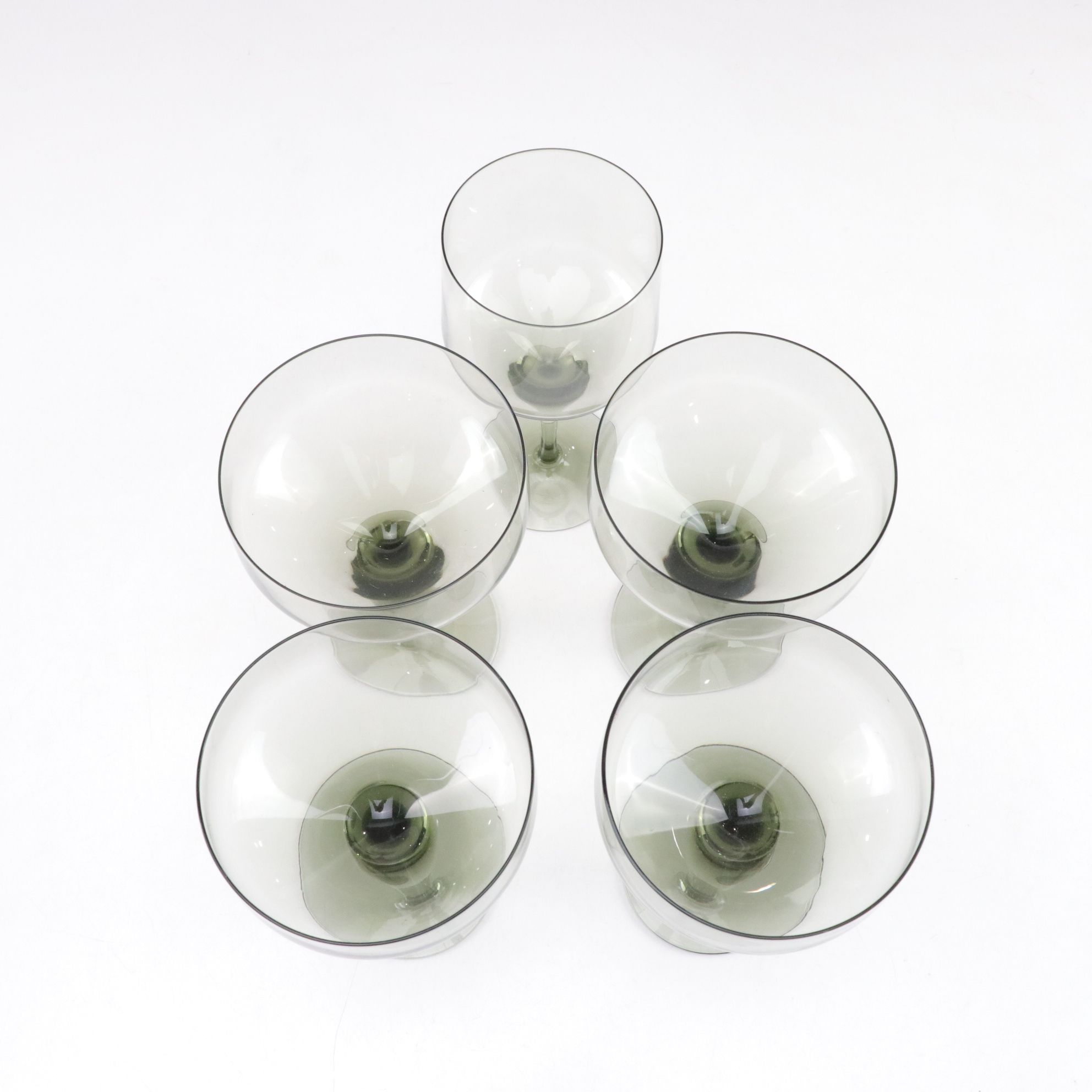 Orrefors "Rhapsody Smoke" Stemware with Arcoroc "Fleur" Glass Plates