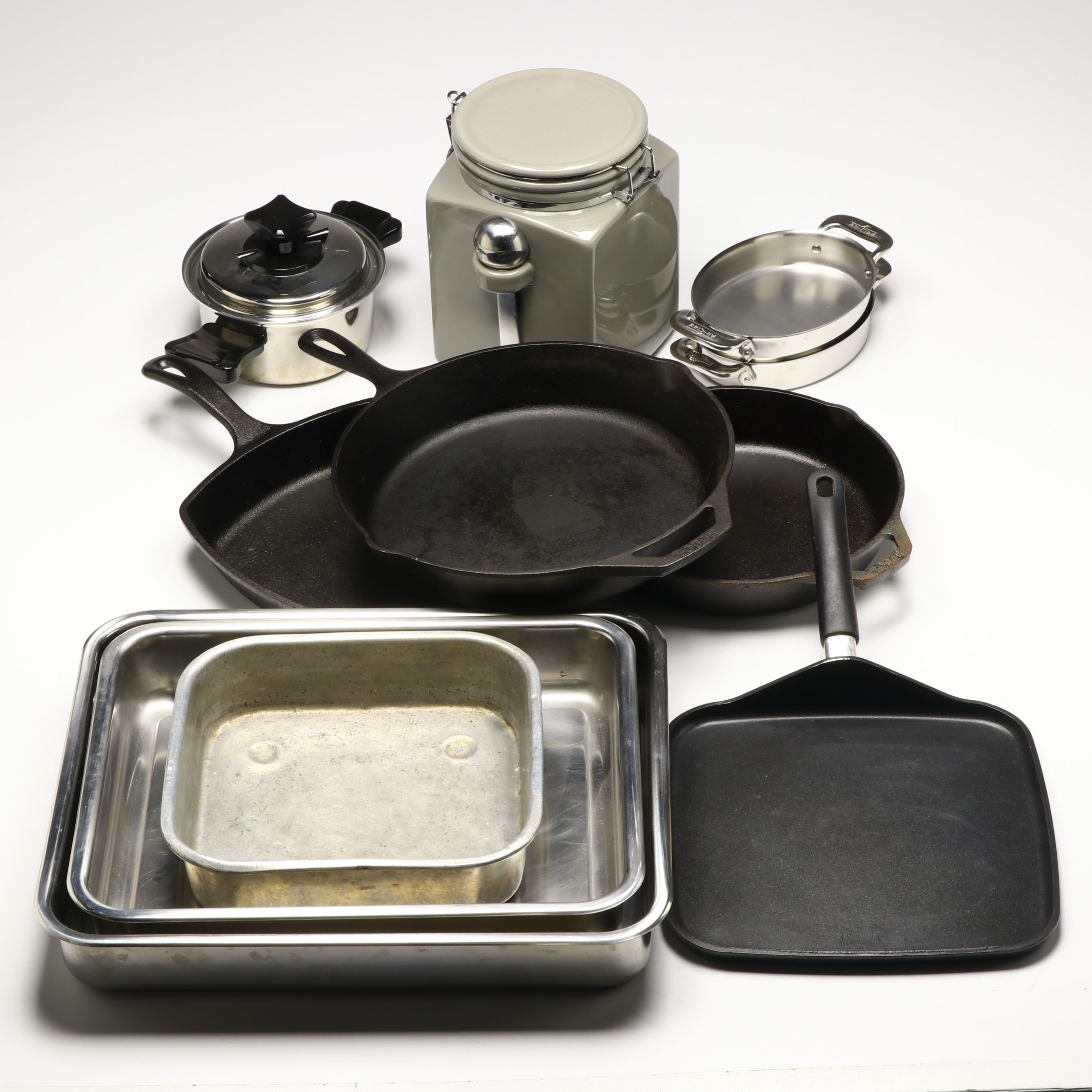 Lodge Cast Iron Skillets, All-Clad Aluminum Au Gratin Dishes and More Bakeware