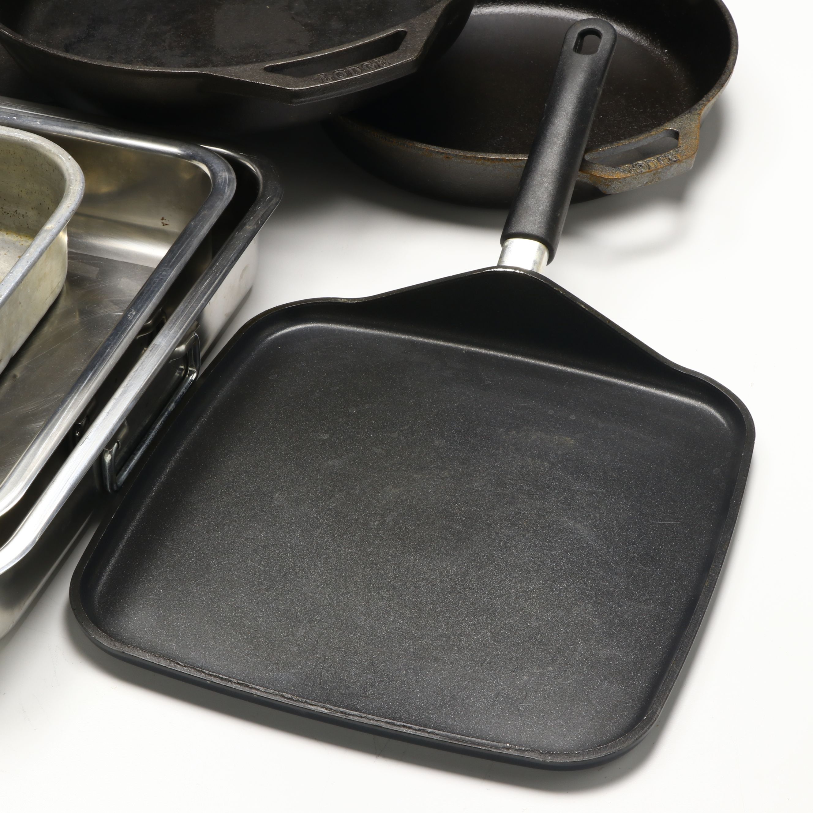 Lodge Cast Iron Skillets, All-Clad Aluminum Au Gratin Dishes and More Bakeware