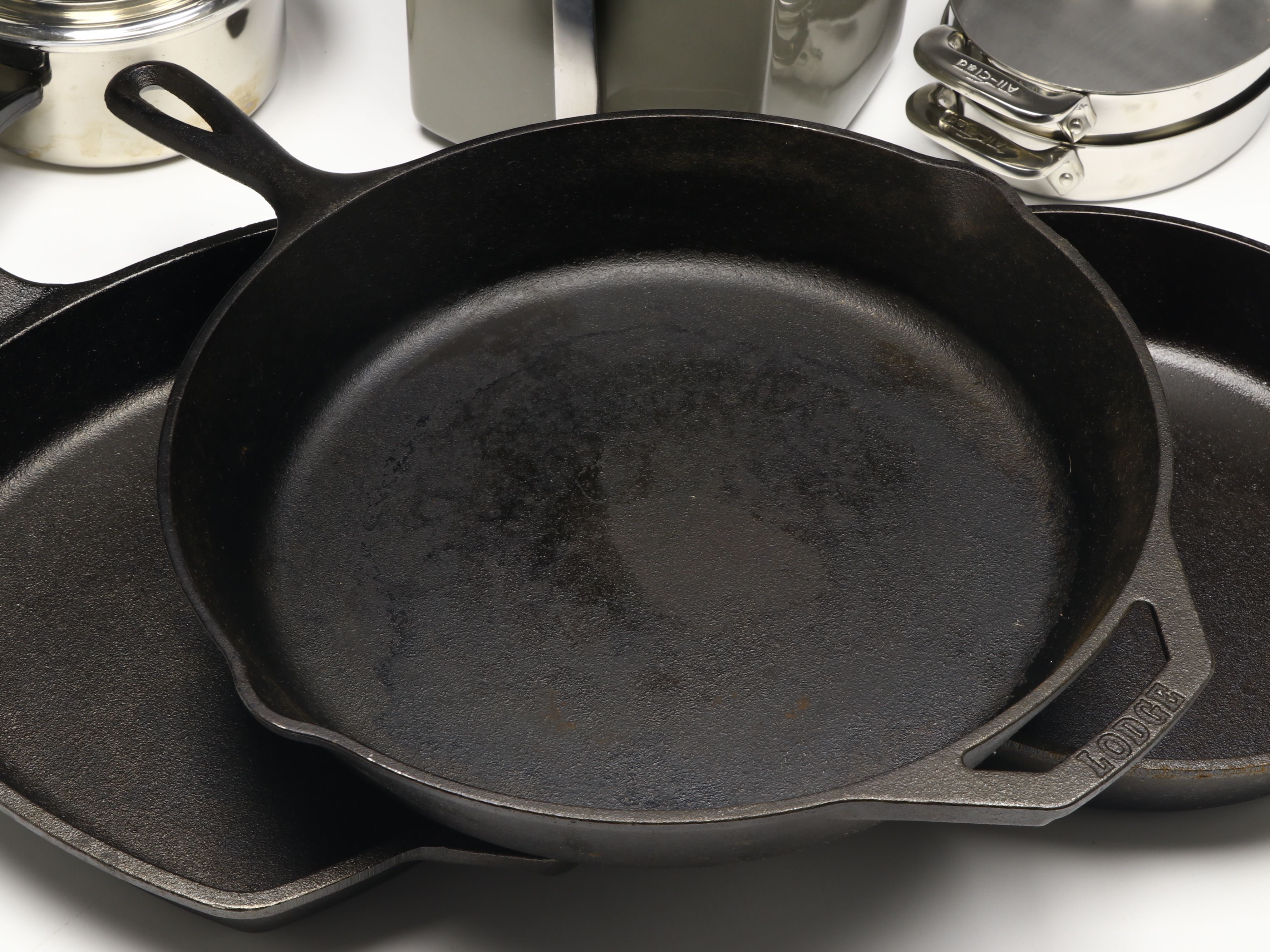 Lodge Cast Iron Skillets, All-Clad Aluminum Au Gratin Dishes and More Bakeware