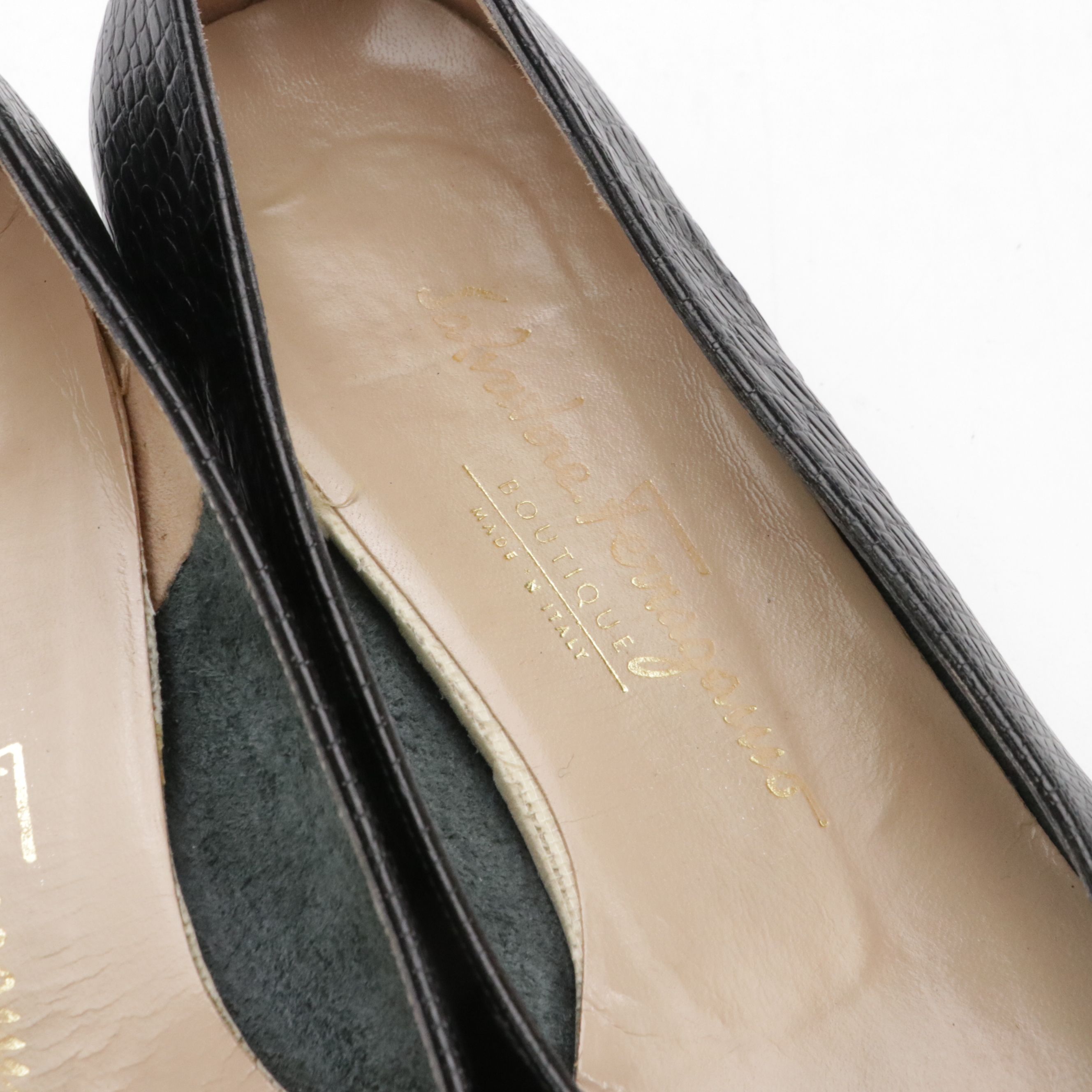 Salvatore Ferragamo Vara Bow Low Heeled Shoes in Black Croc Embossed Leather