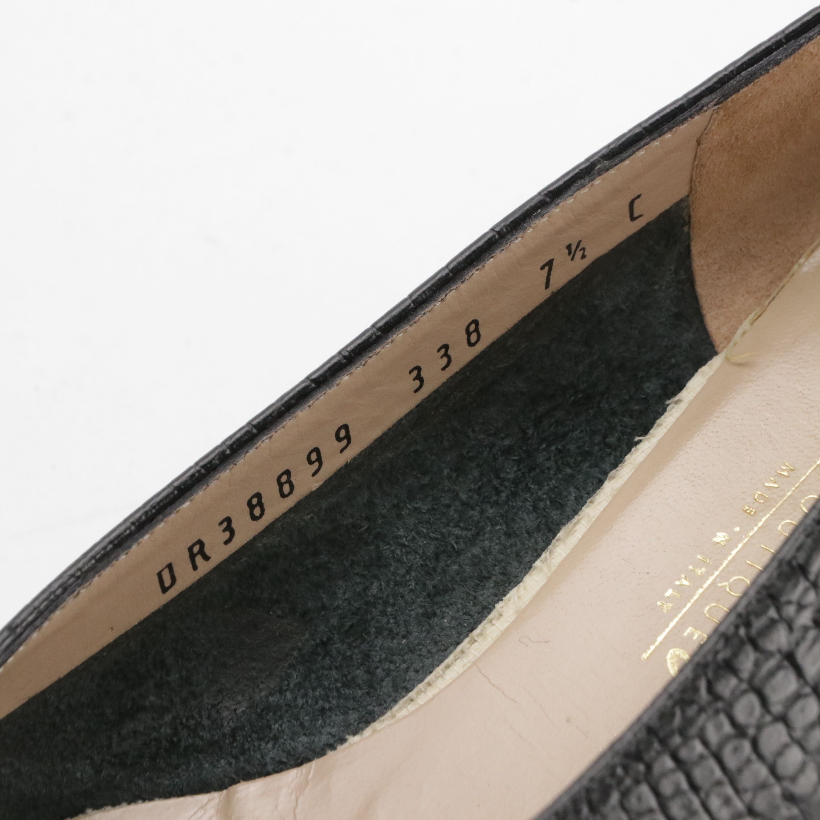 Salvatore Ferragamo Vara Bow Low Heeled Shoes in Black Croc Embossed Leather