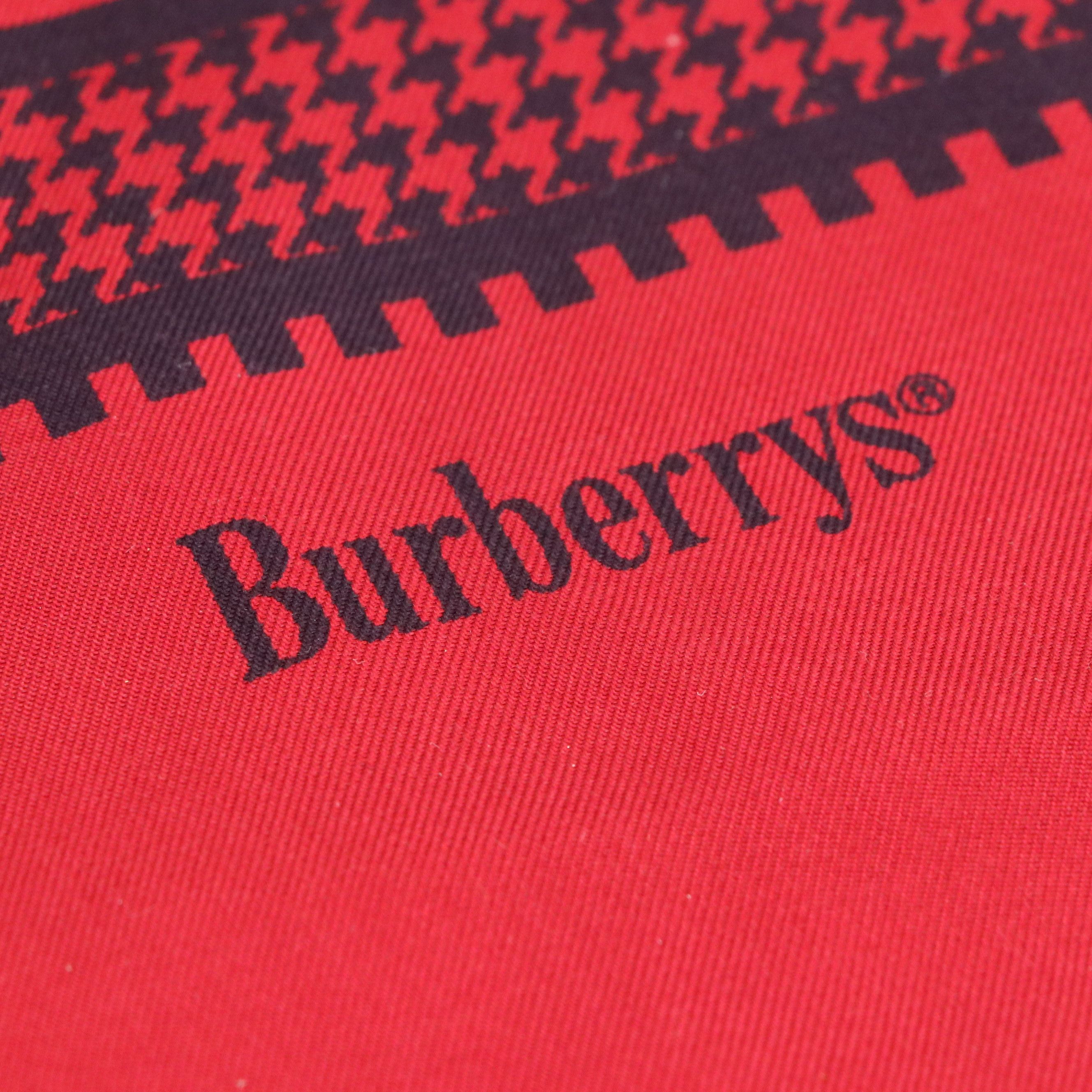 Burberrys Fringed Houndstooth Scarf in Silk