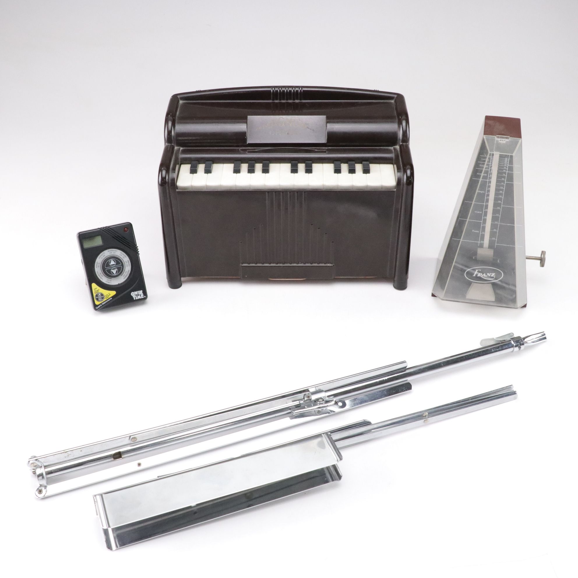 Magnus Electric Toy Organ with Metronome and Music Stand