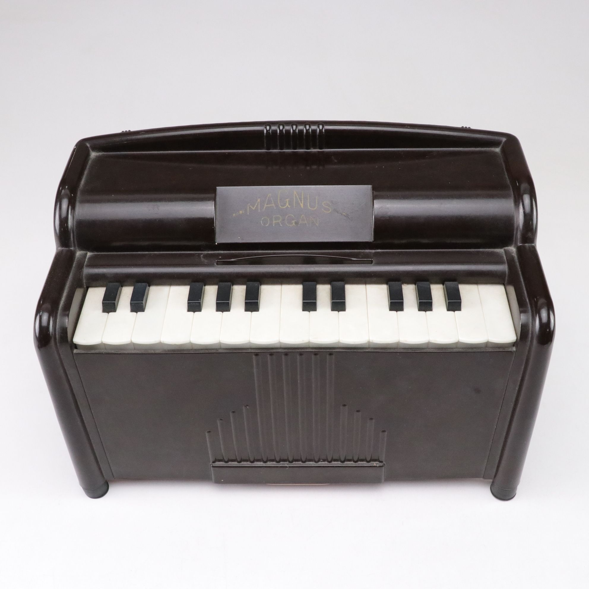 Magnus Electric Toy Organ with Metronome and Music Stand