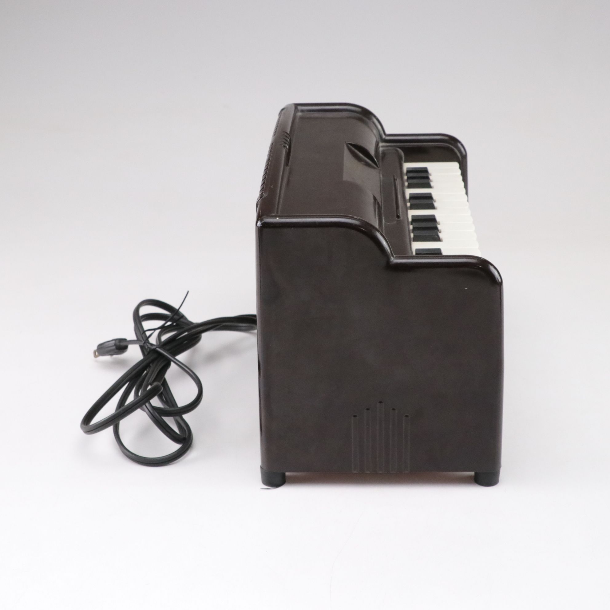 Magnus Electric Toy Organ with Metronome and Music Stand