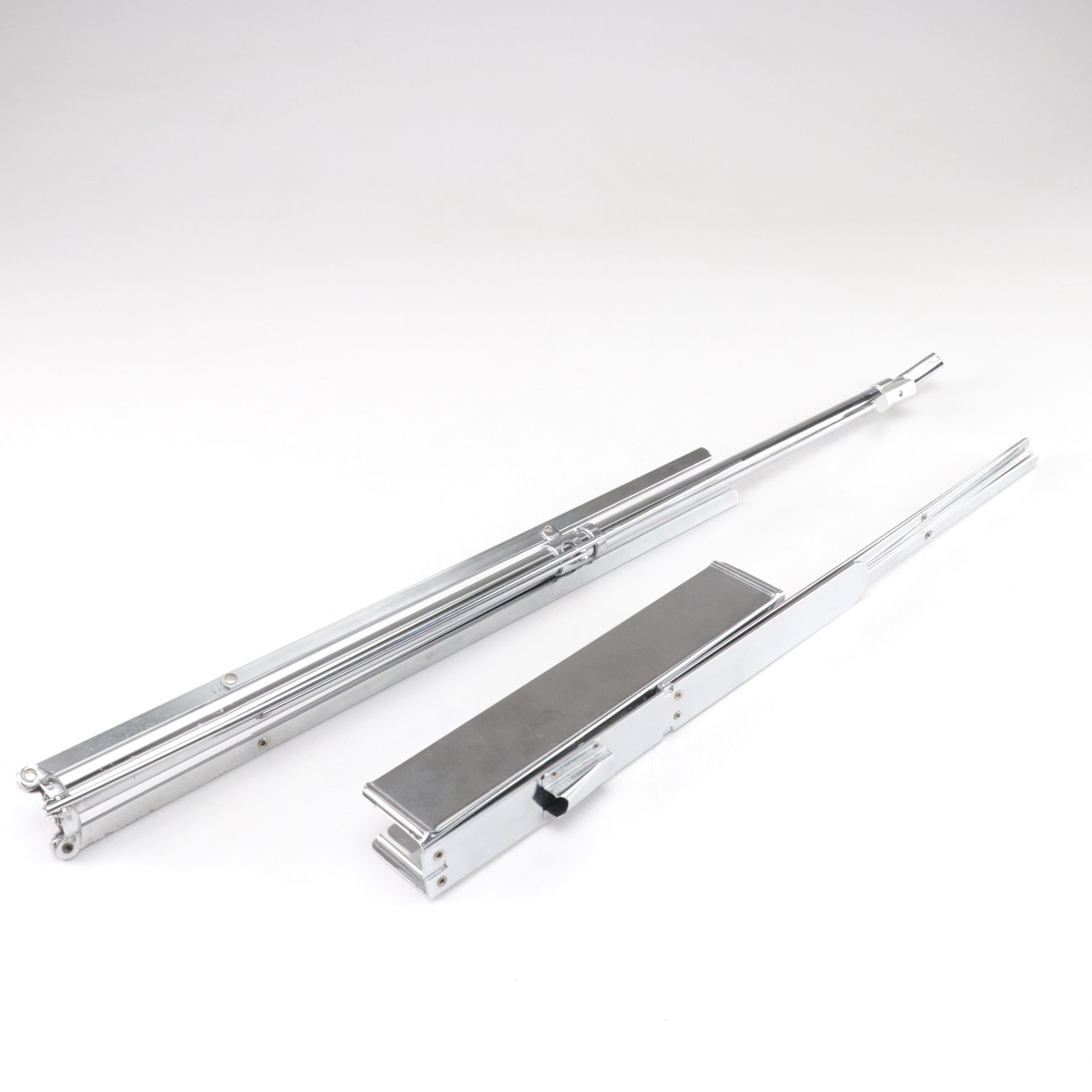 Magnus Electric Toy Organ with Metronome and Music Stand