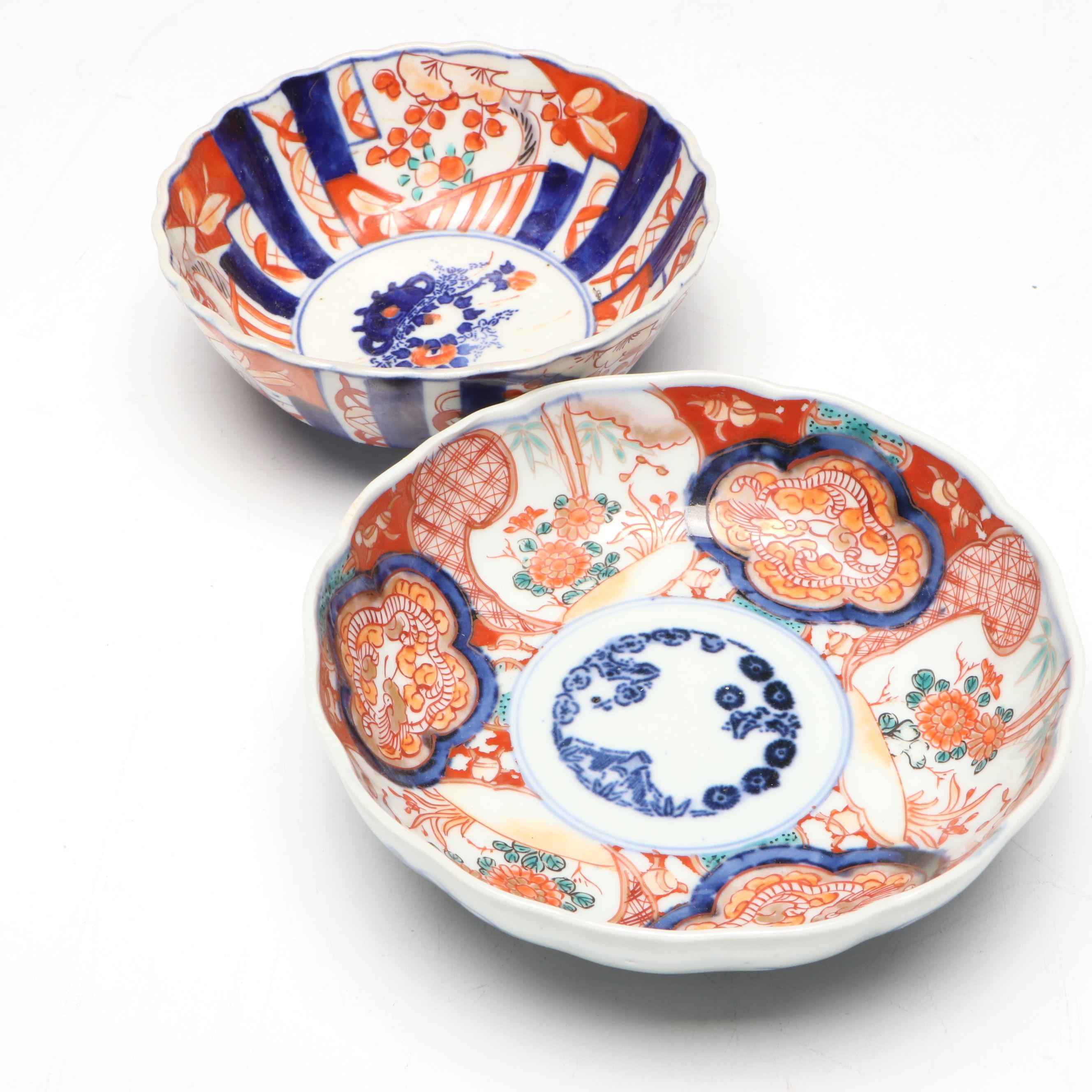Japanese Imari Ware Porcelain Scallop Rimmed Bowls and Octagonal Shallow Dish