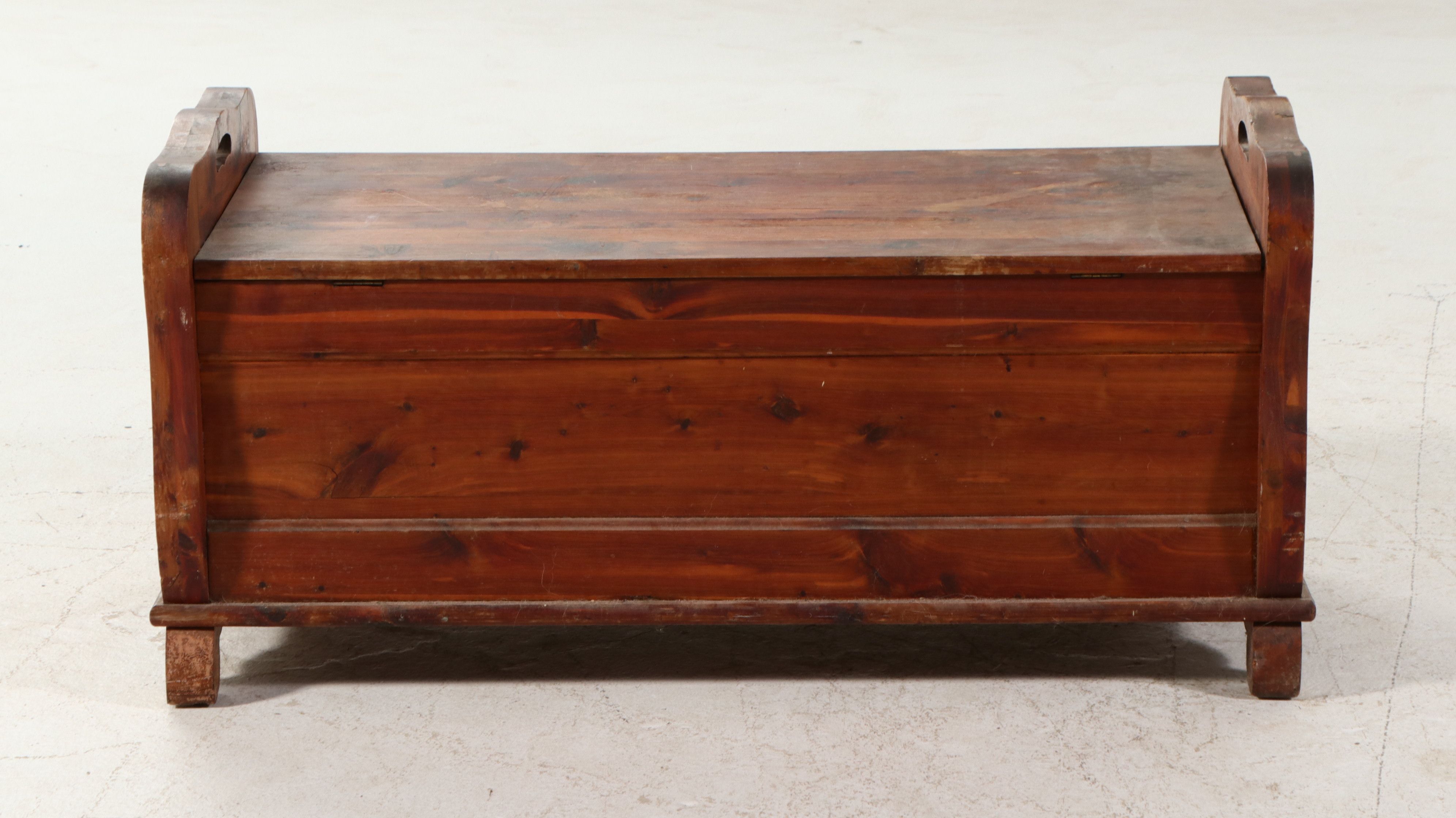 Cedar Chest with Scroll Splayed Sides, Early to Mid-20th Century