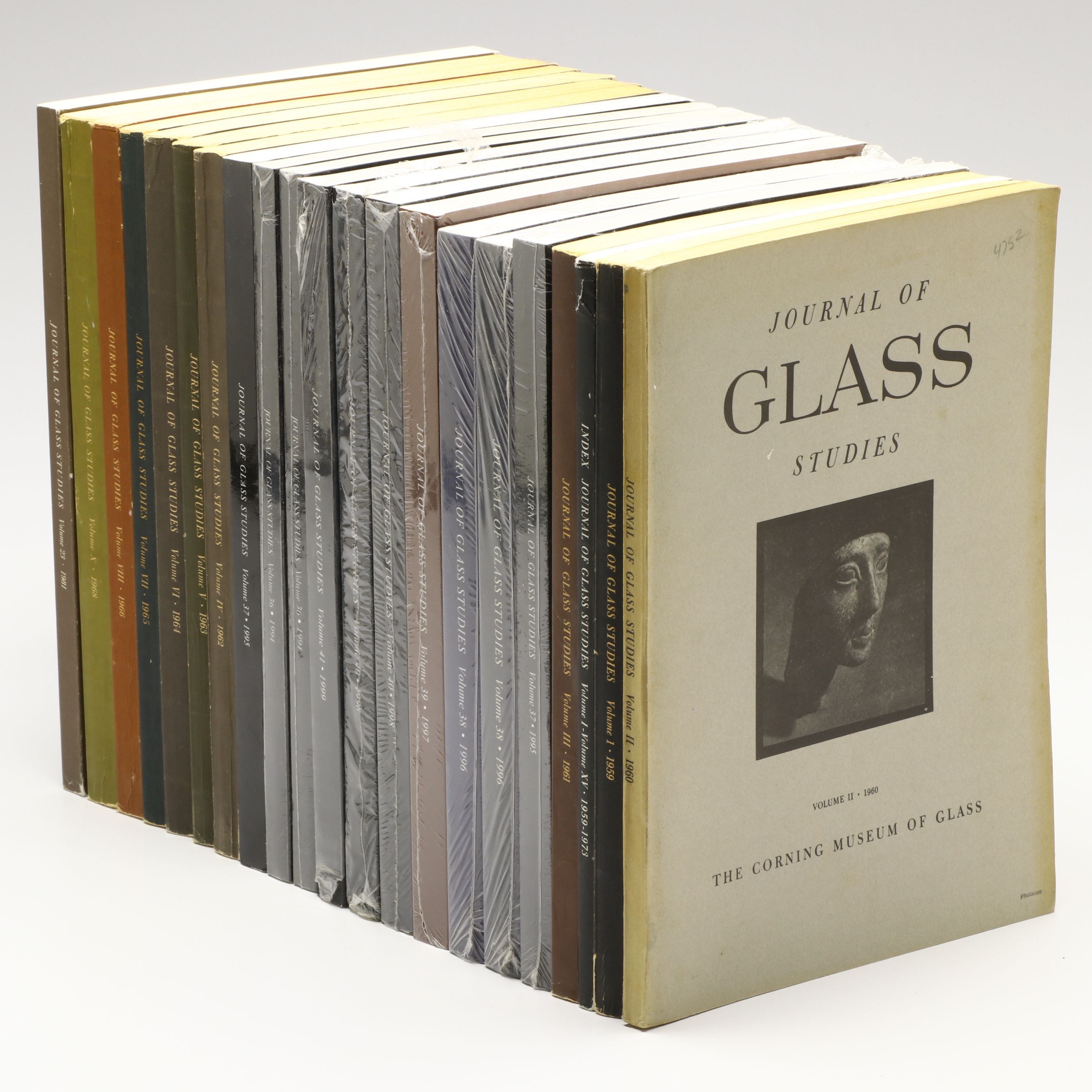 Journal of Glass Studies Publications Collection