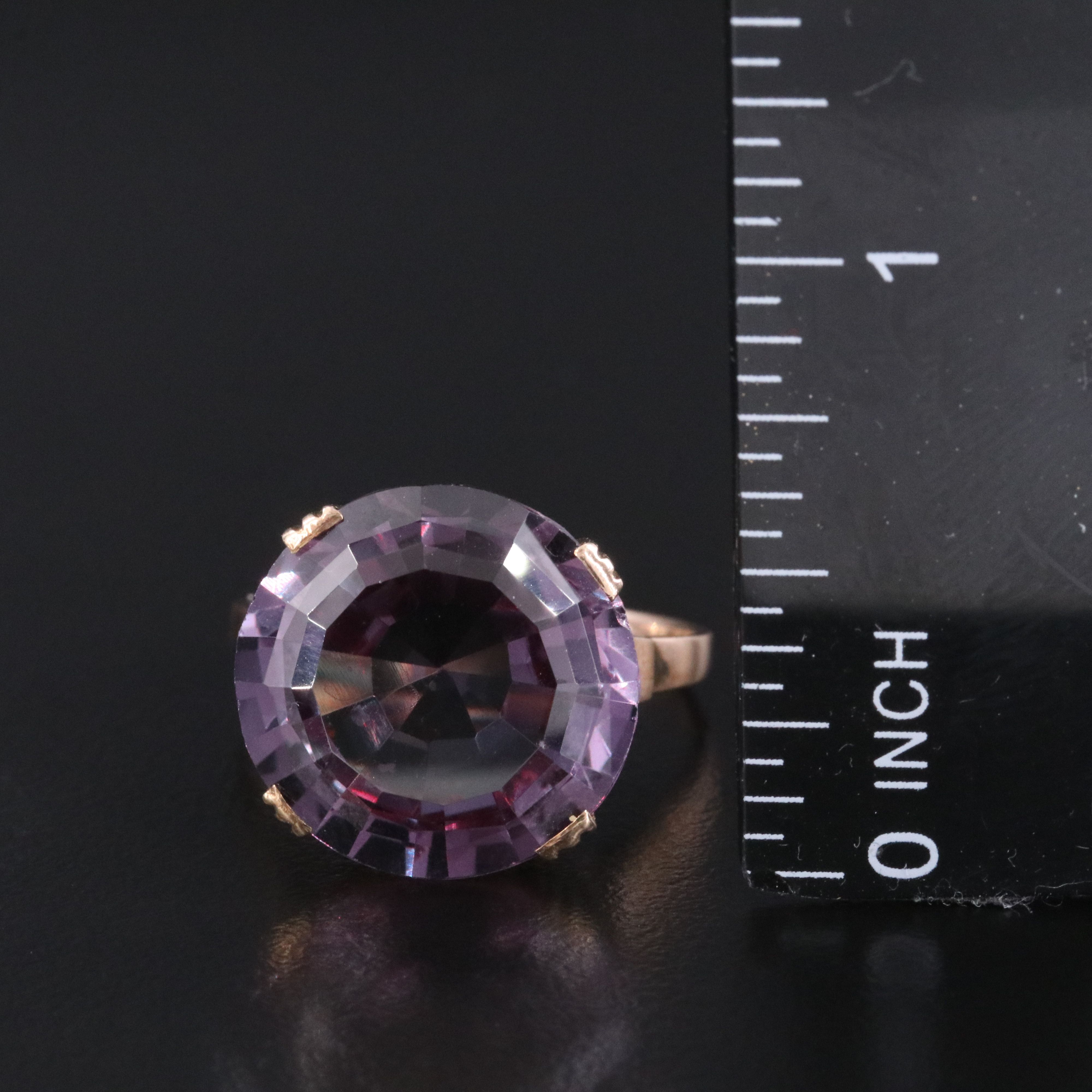 14K Color Change Sapphire Basket Set Ring