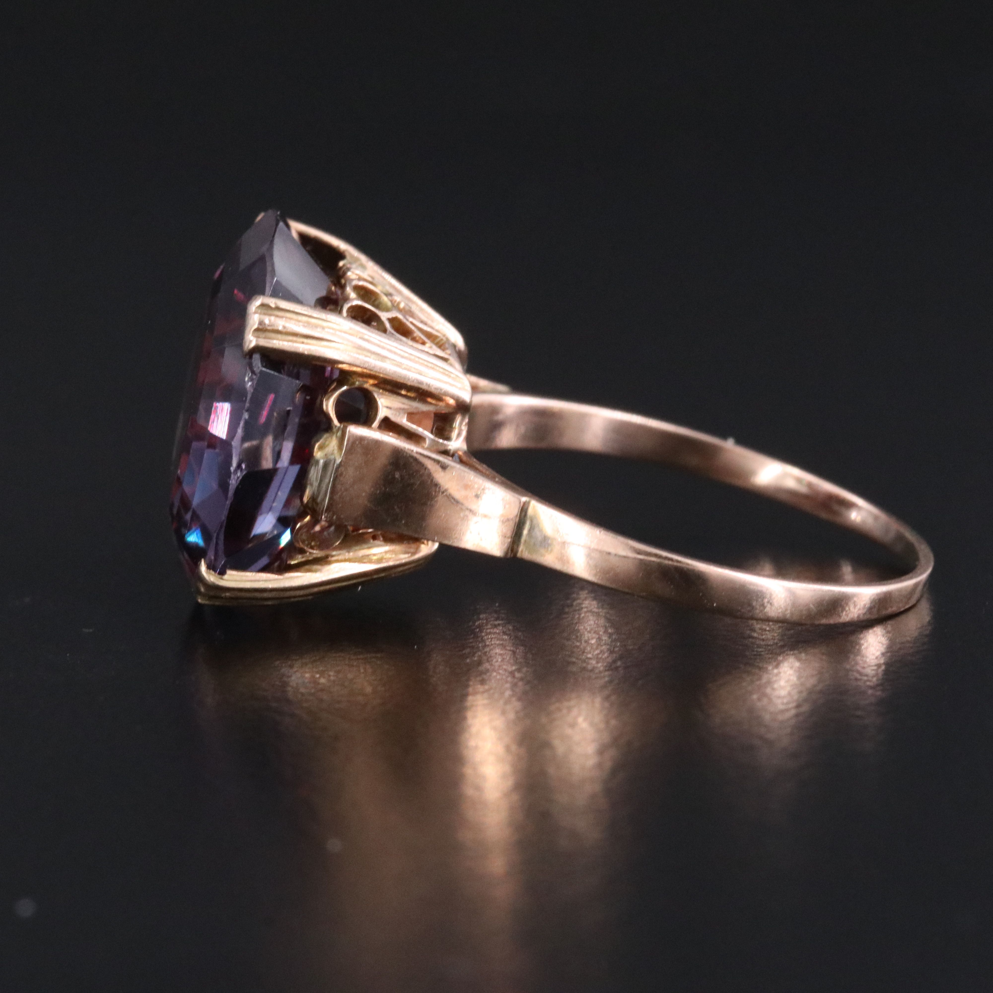 14K Color Change Sapphire Basket Set Ring
