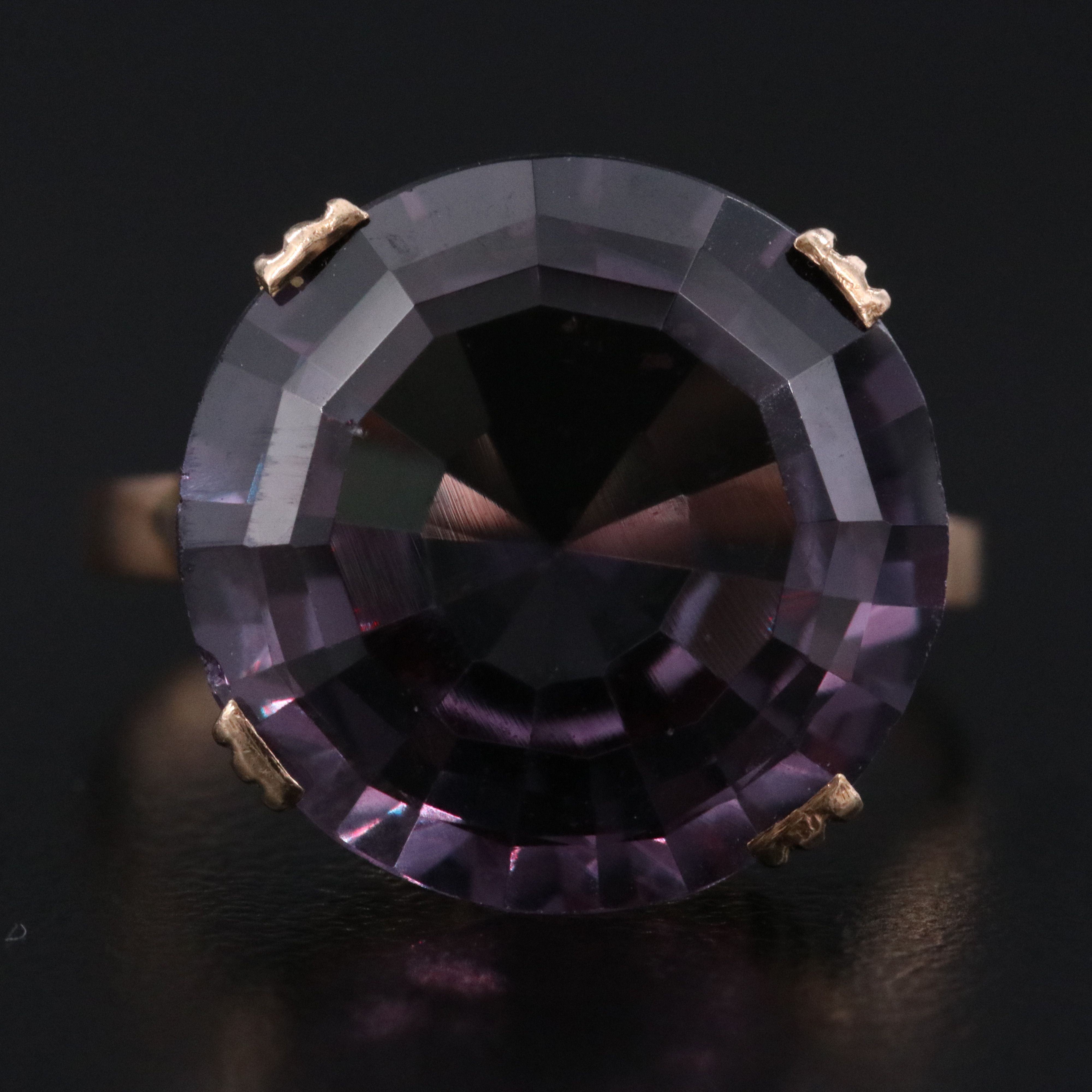 14K Color Change Sapphire Basket Set Ring