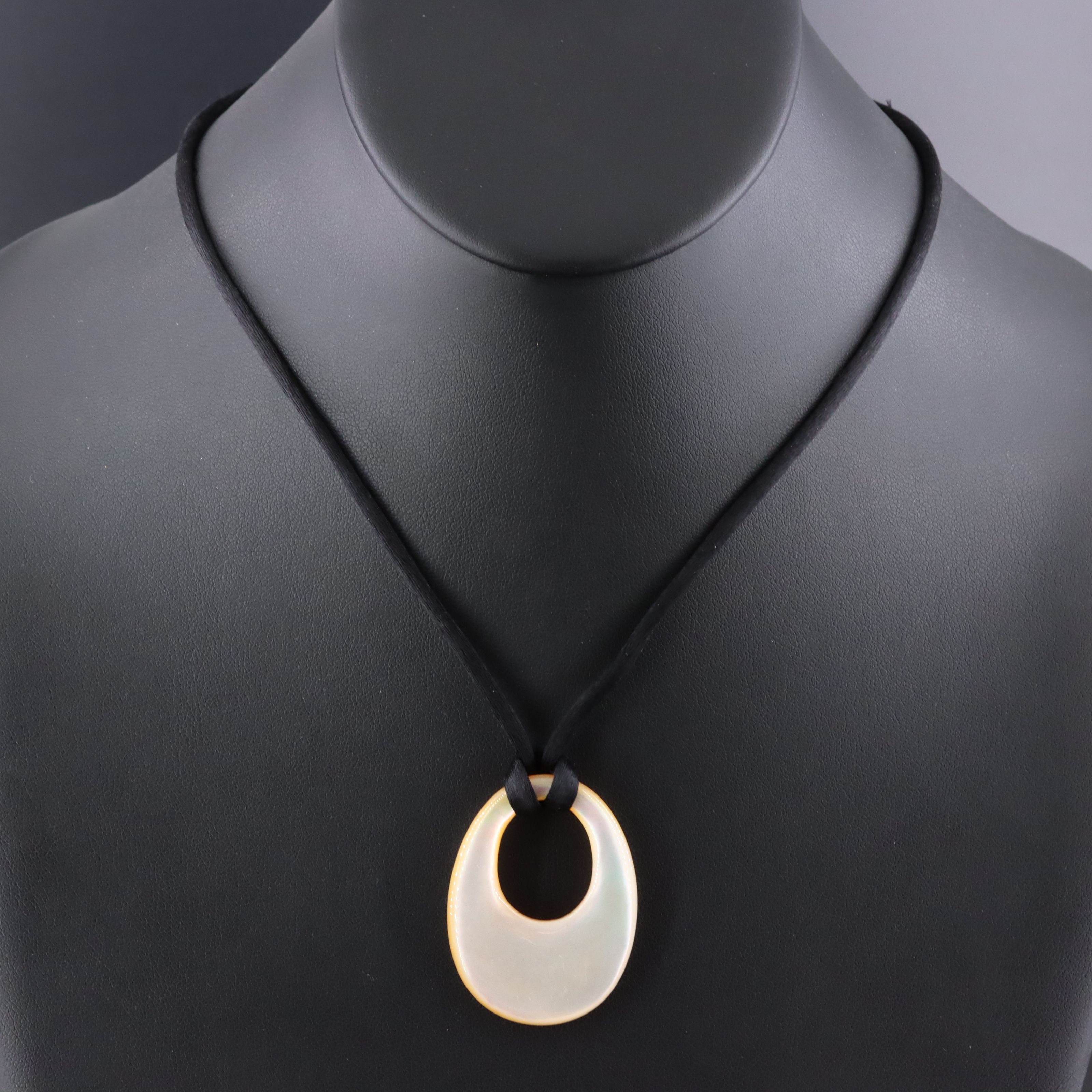 14K Mother of Pearl Necklace