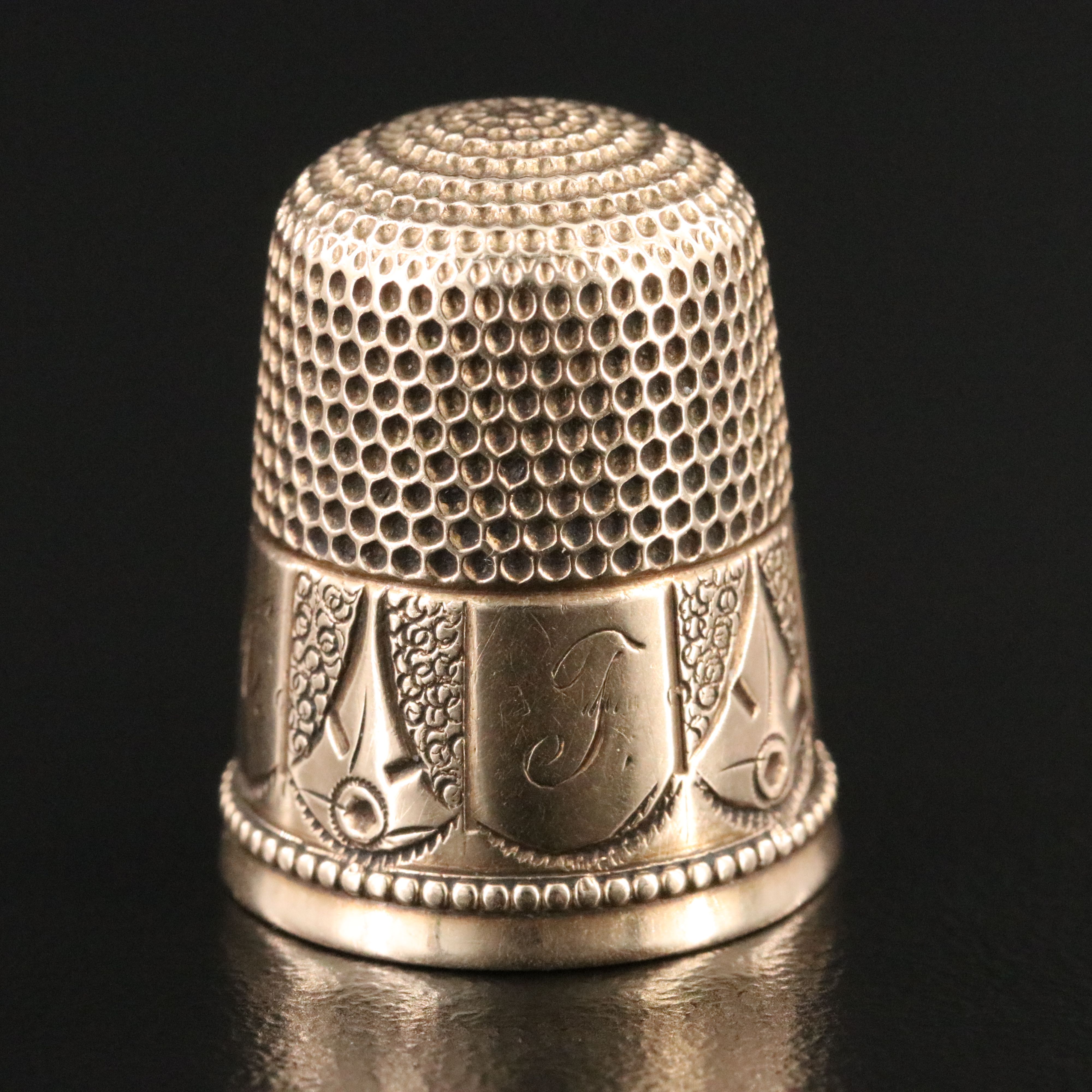 Simons Brothers 10K Thimble with Scalloped Pattern, Size 8