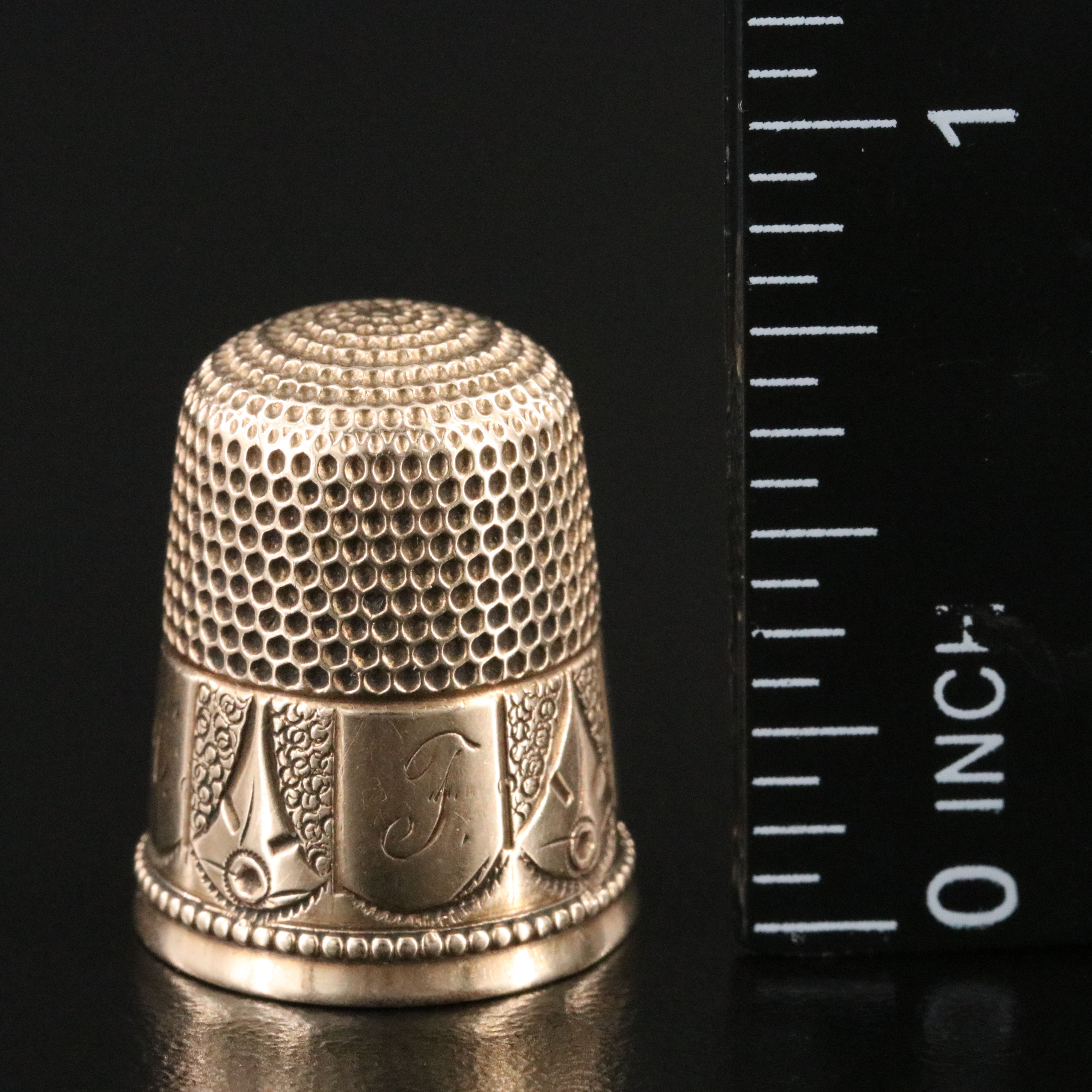 Simons Brothers 10K Thimble with Scalloped Pattern, Size 8