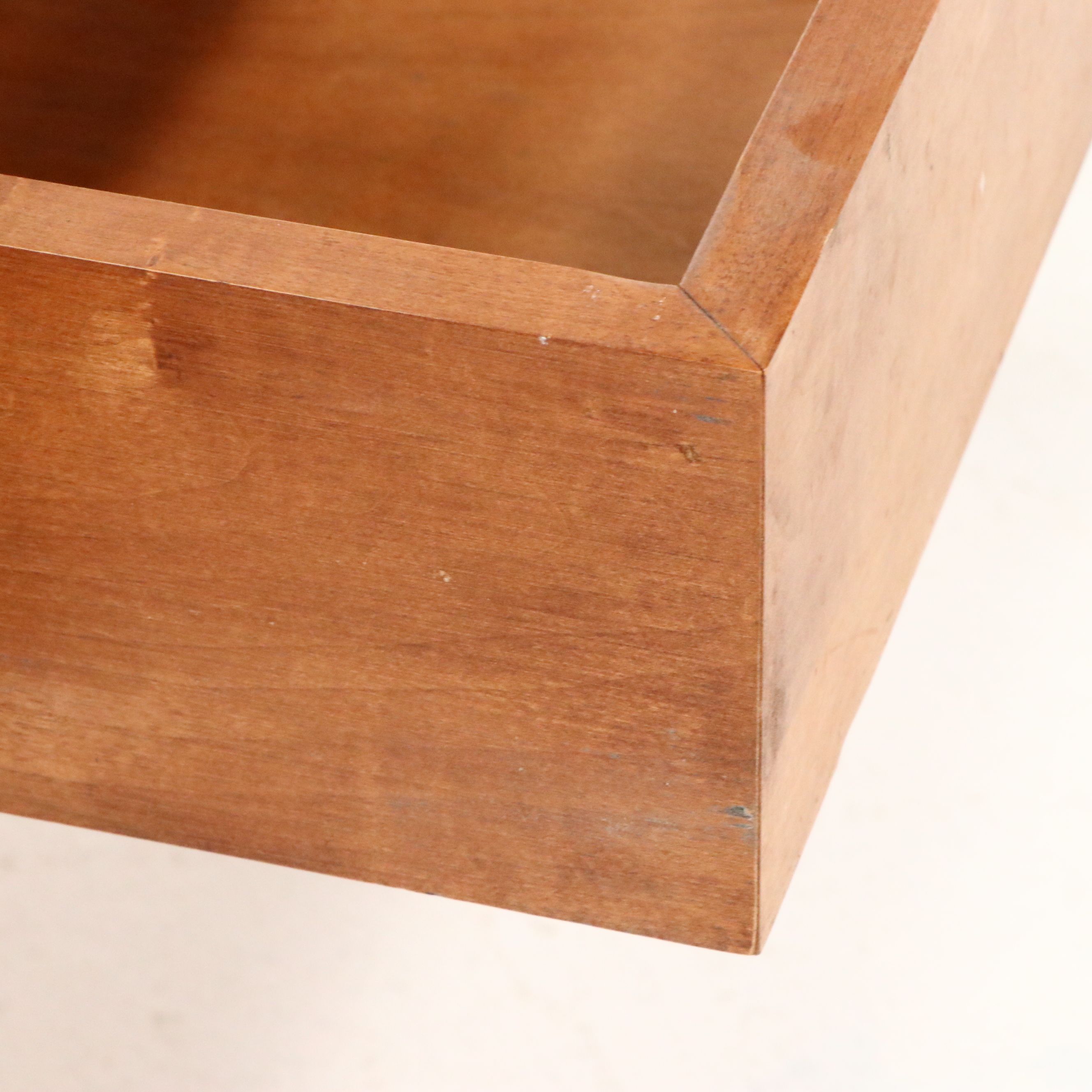 Hammary by La-Z-Boy Coffee Table